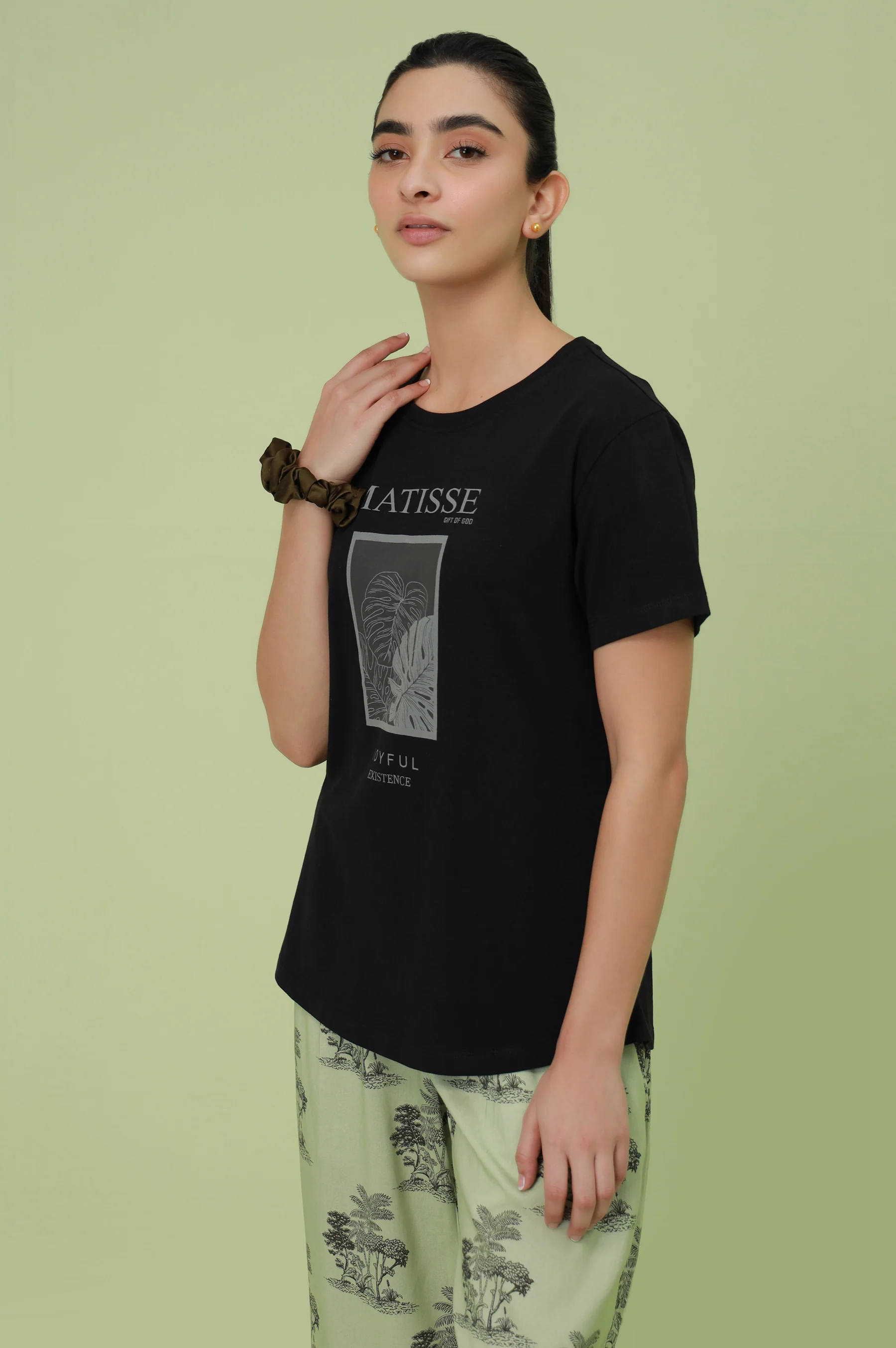 Crew Neck Half Sleeves Tee - Black - Image 3