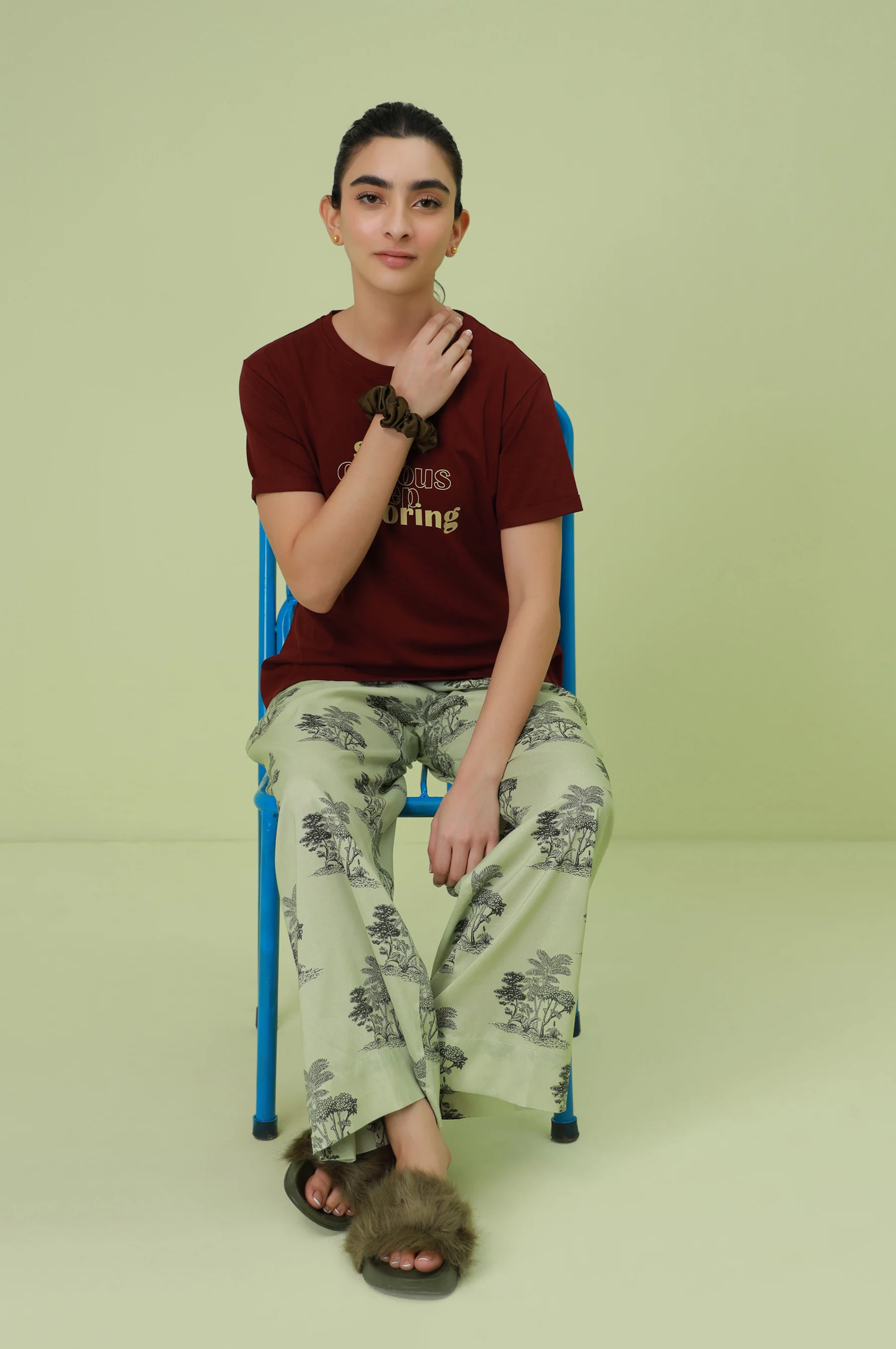 Crew Neck Half Sleeves Tee - Burgundy - Image 6