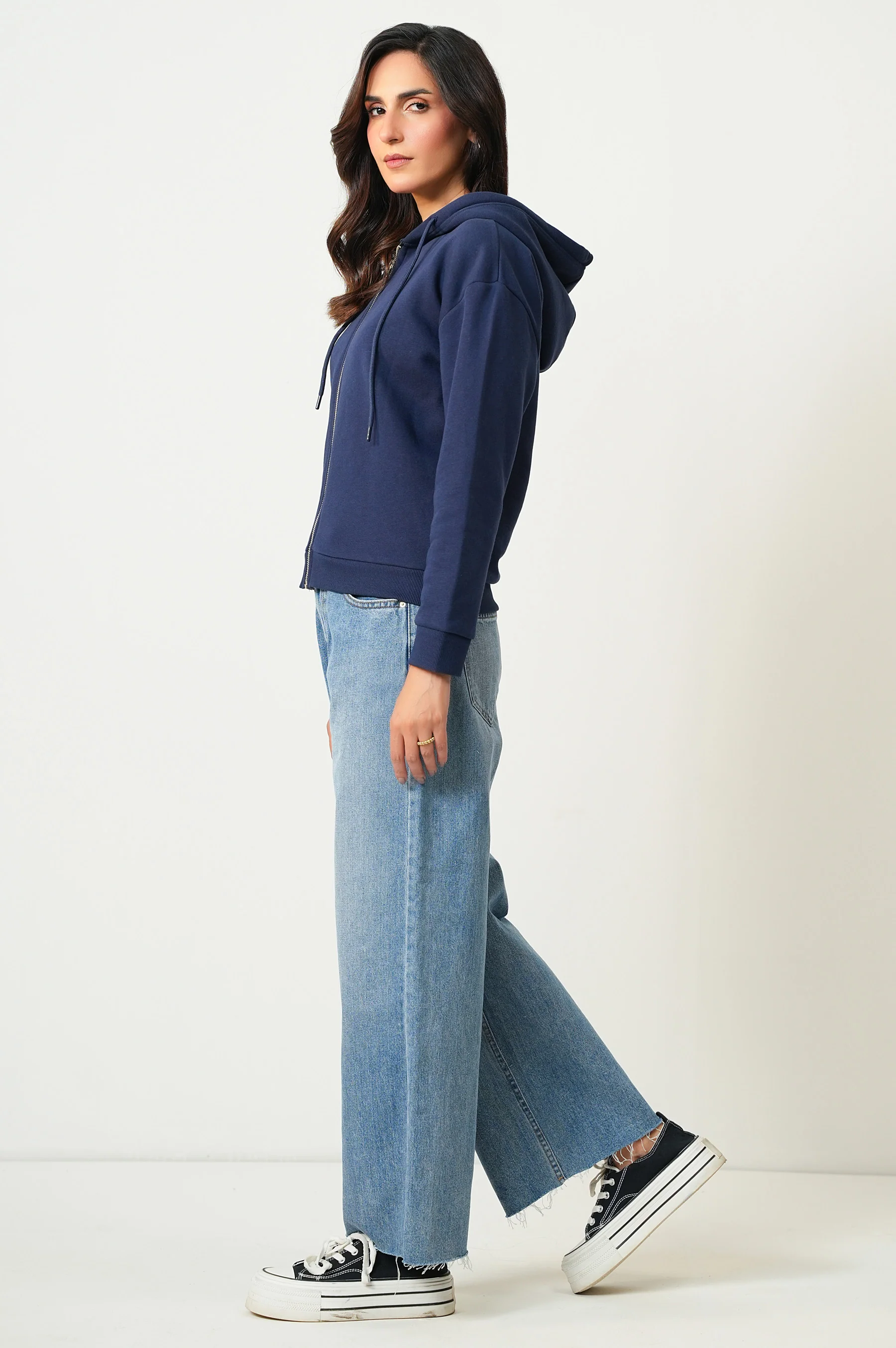 Cropped Fleece Zipper Hoodie - Image 3