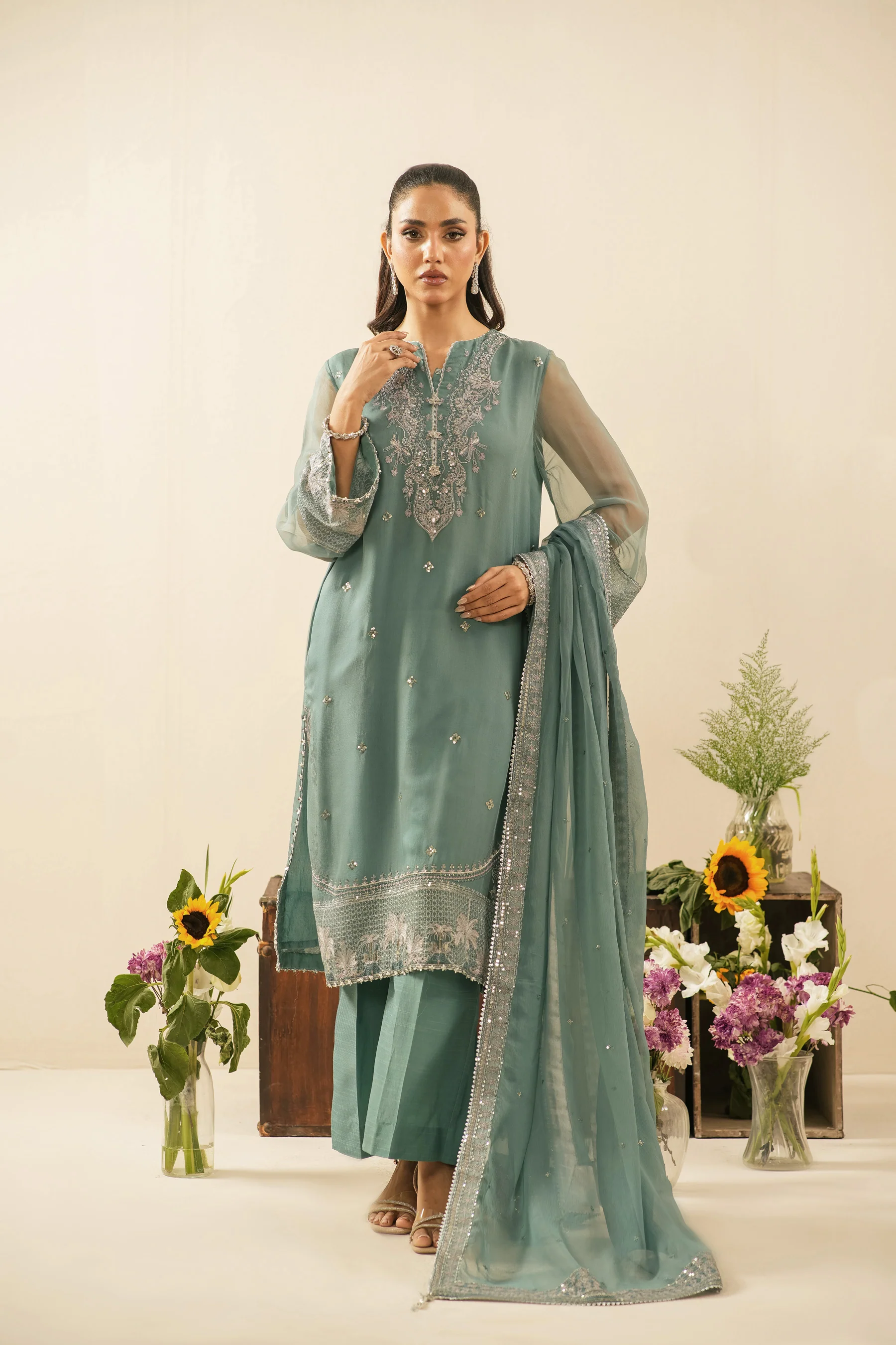 EMBROIDERED CHIFFON UNSTITCHED 3 PIECE SUIT - Image 3