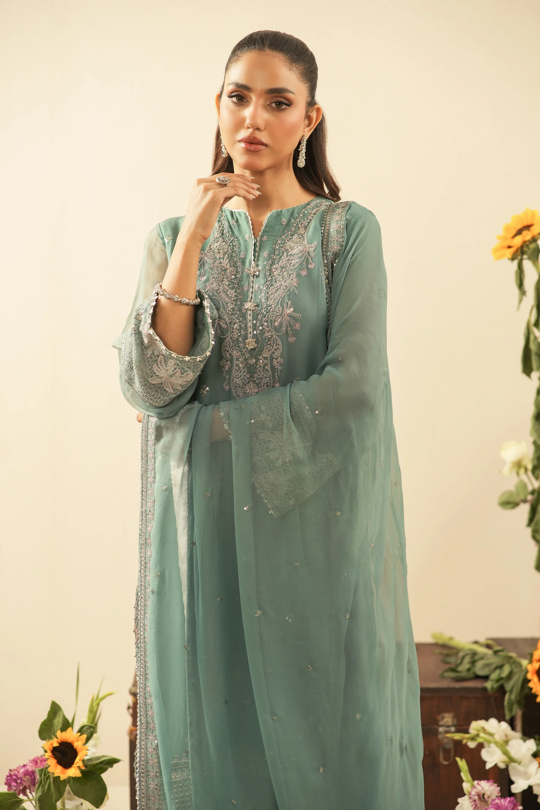 EMBROIDERED CHIFFON UNSTITCHED 3 PIECE SUIT - Image 5