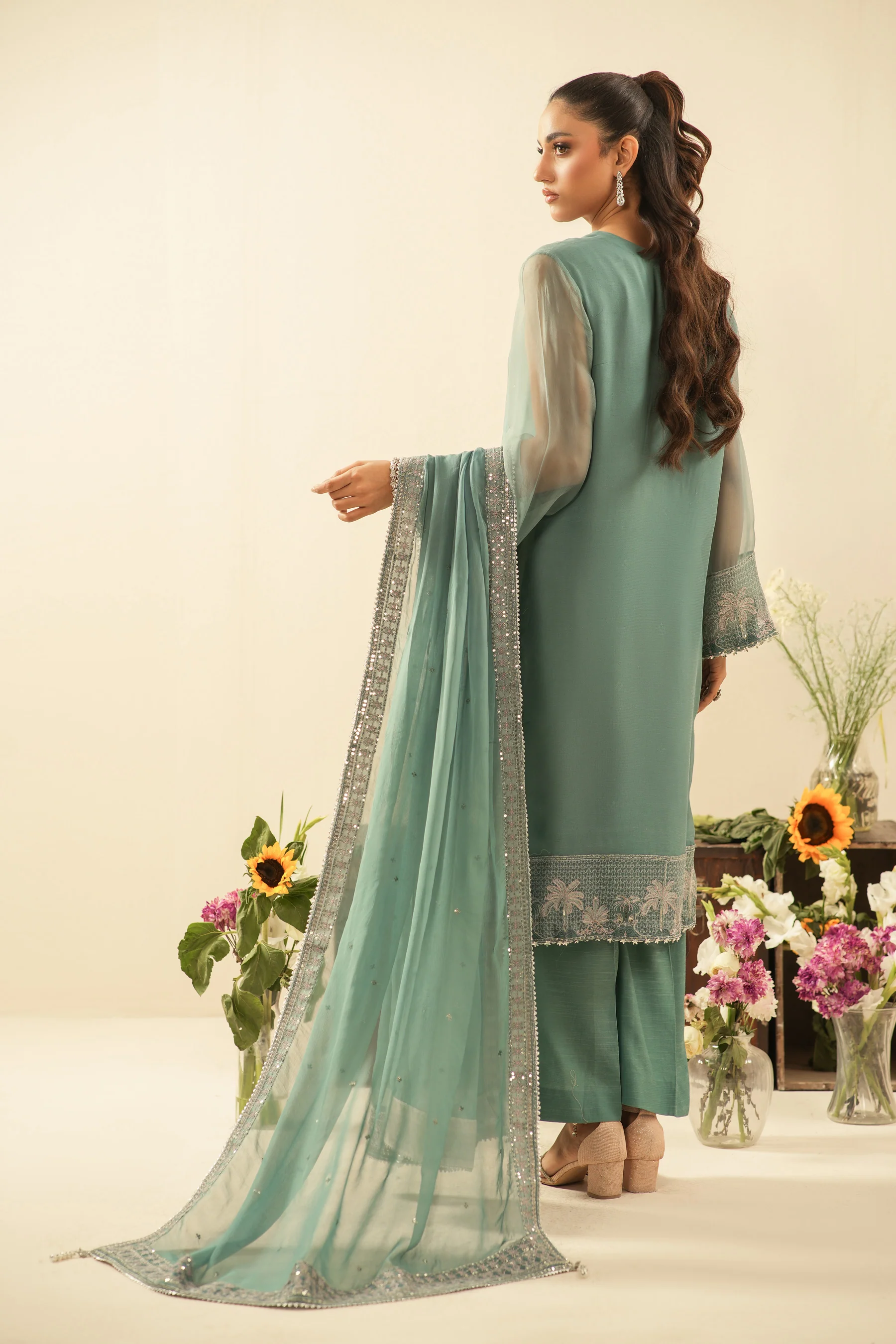 EMBROIDERED CHIFFON UNSTITCHED 3 PIECE SUIT - Image 7