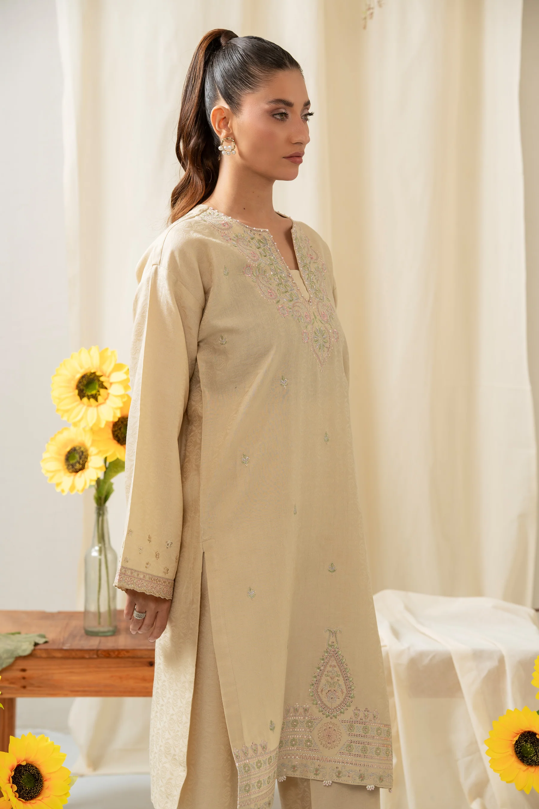 EMBROIDERED JACQUARD STITCHED 2 PIECE SUIT - Image 4