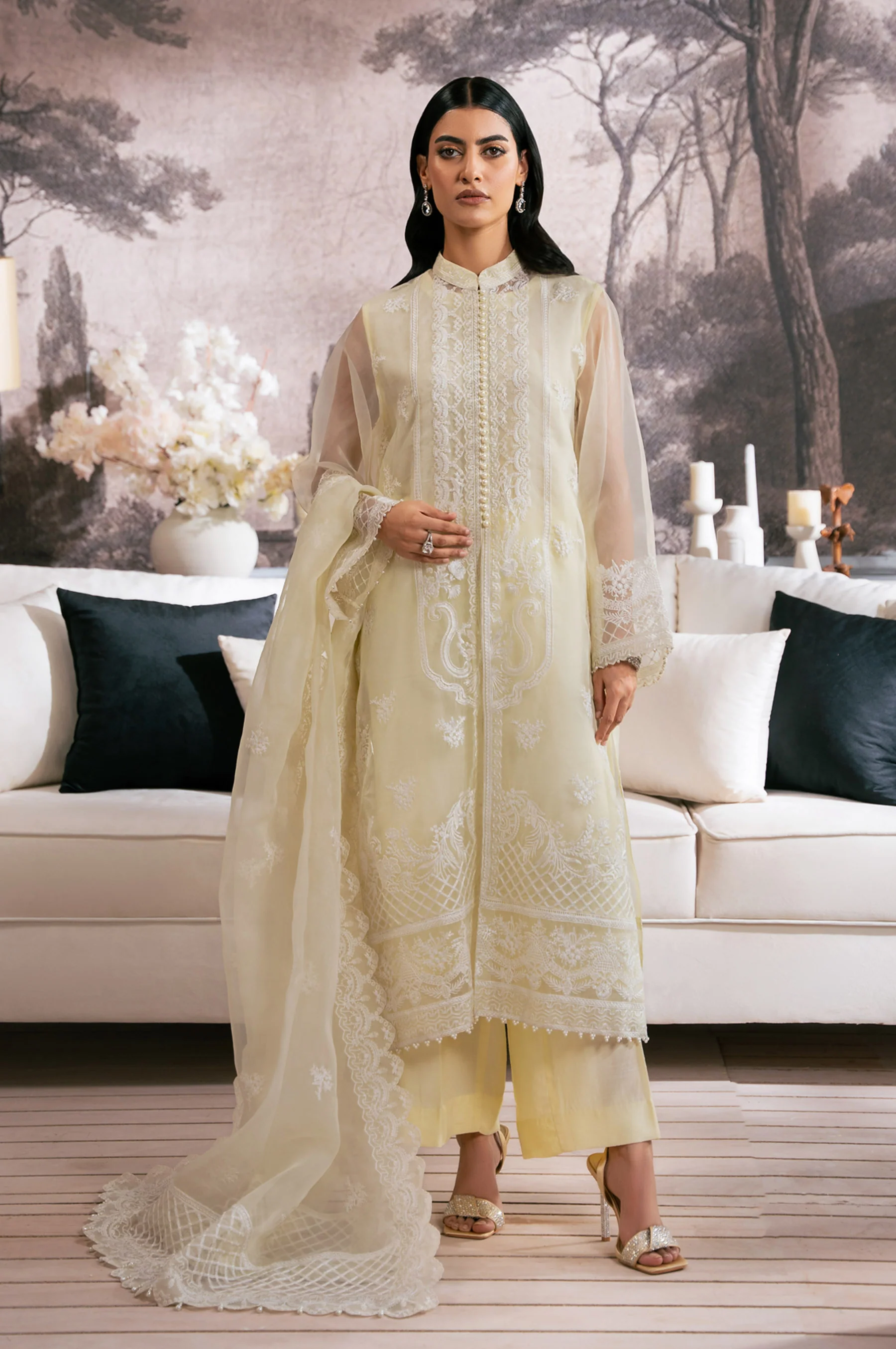 EMBROIDERED ORGANZA STITCHED 3 PIECE SUIT