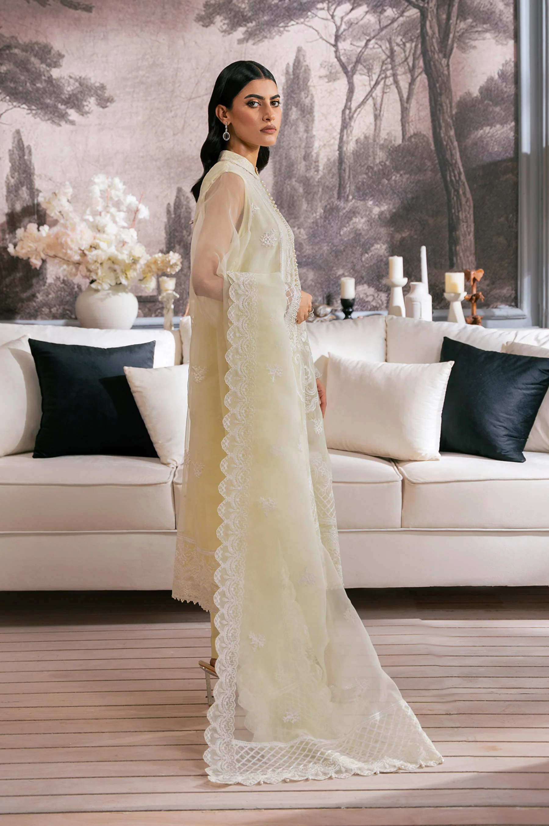 EMBROIDERED ORGANZA STITCHED 3 PIECE SUIT - Image 4