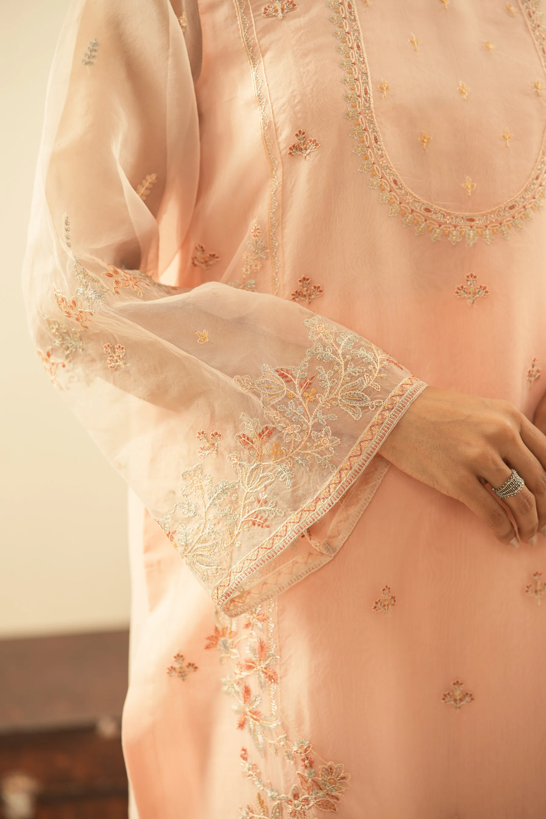 EMBROIDERED ORGANZA UNSTITCHED 3 PIECE SUIT - Image 3
