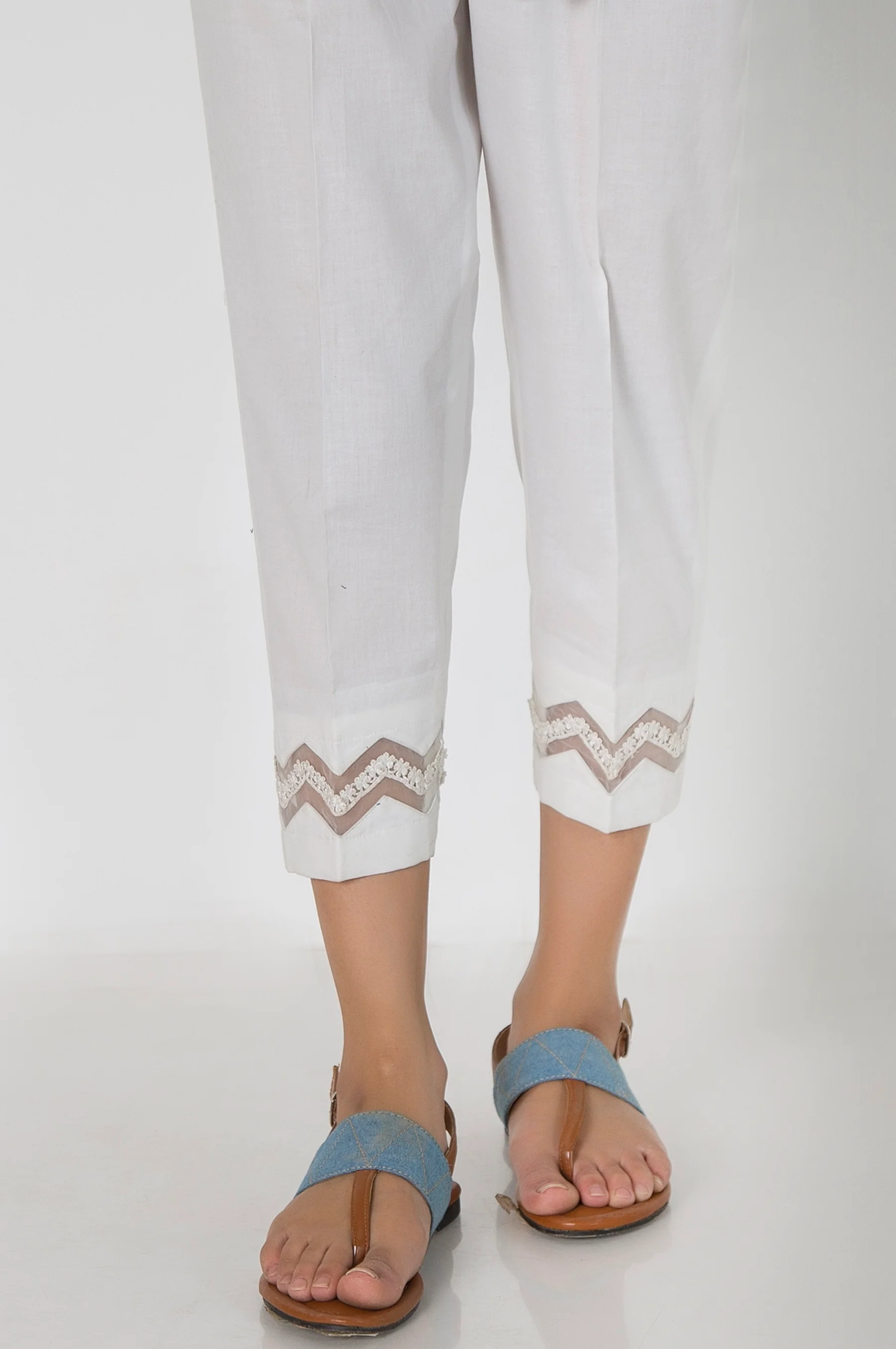 Embellished Cambric Capri Pants - White