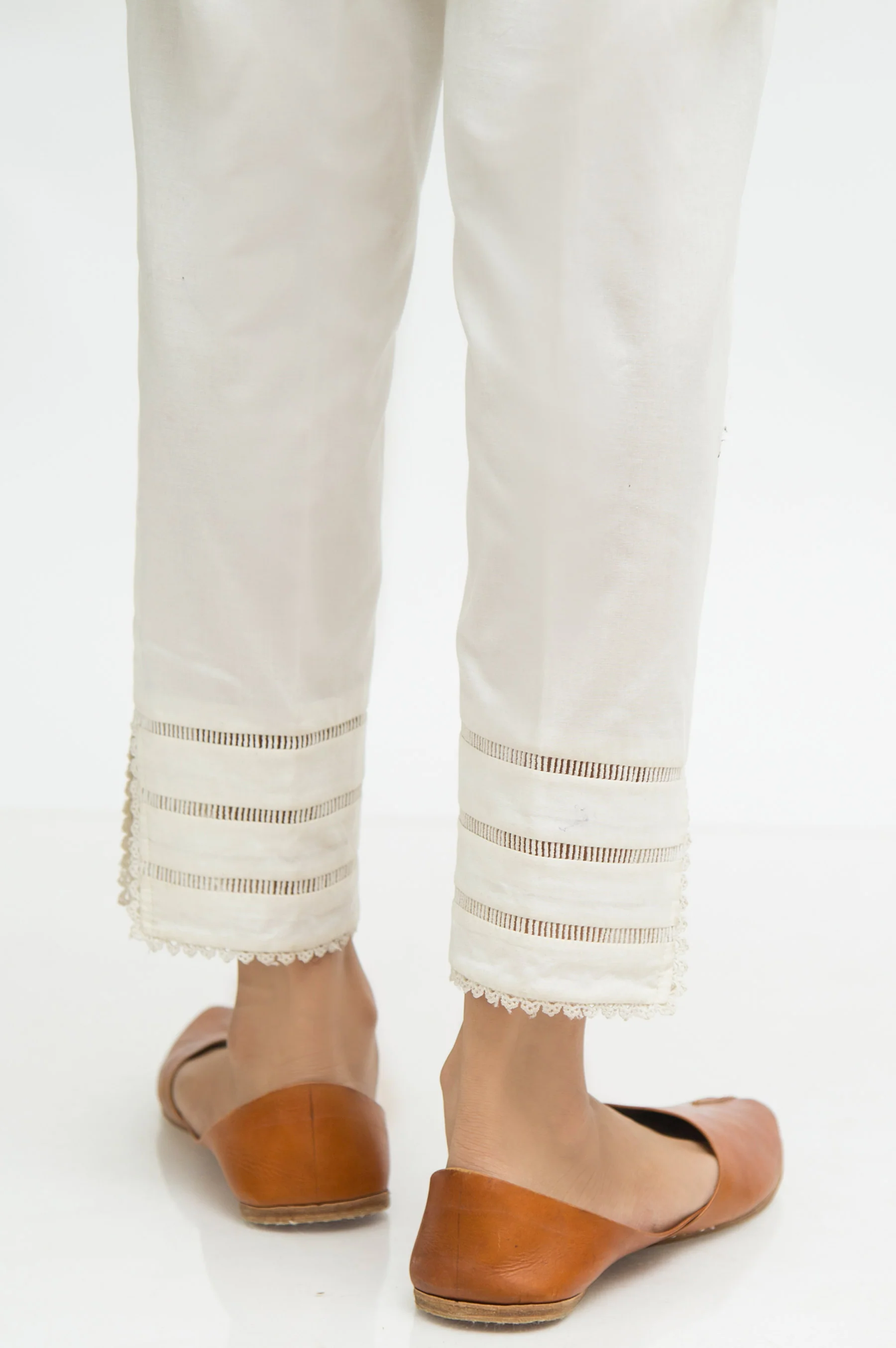 Embellished Cambric Cigarette Pant - Off White - Image 3