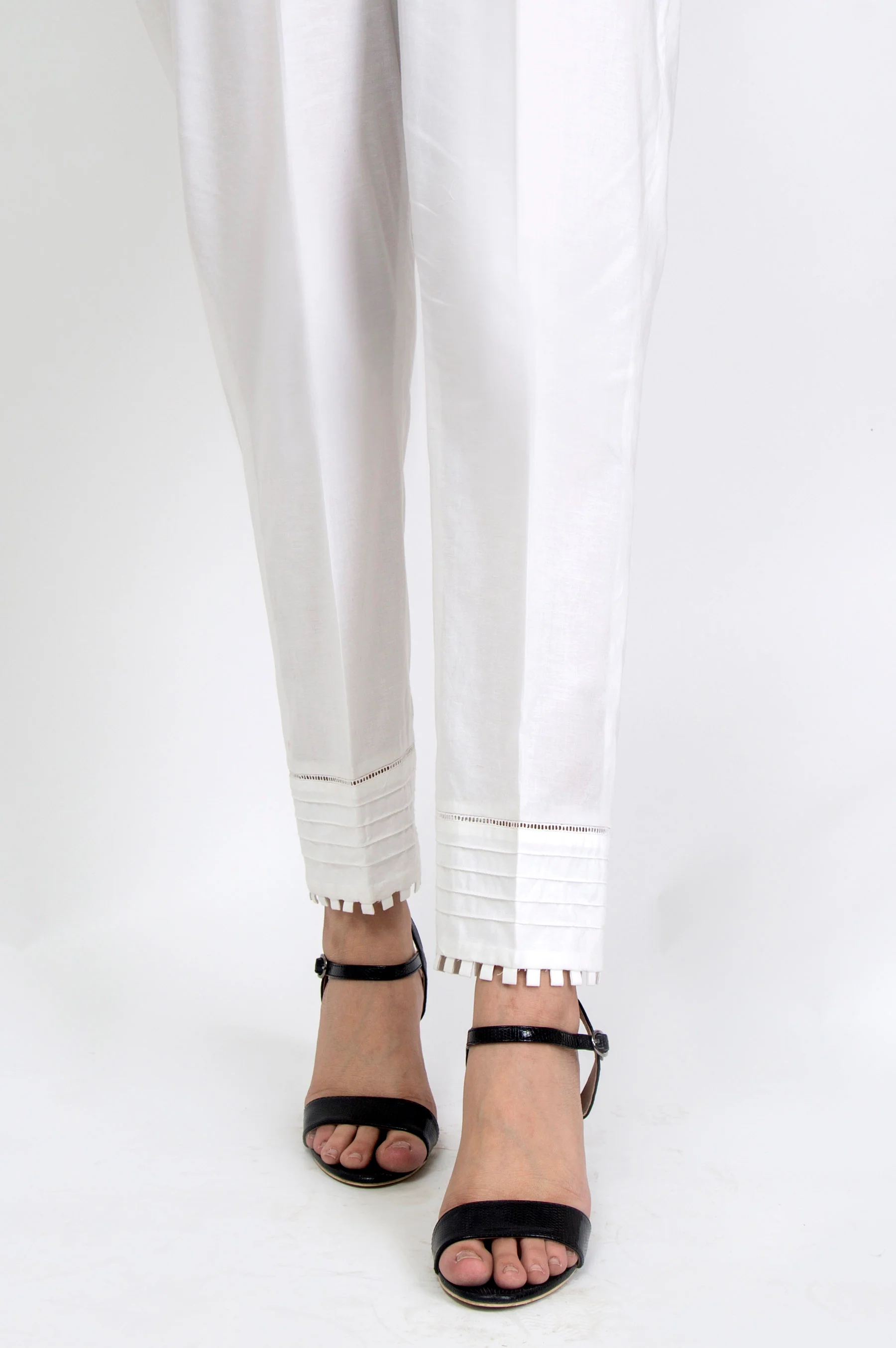 Embellished Cigarette Pants - White - Image 4