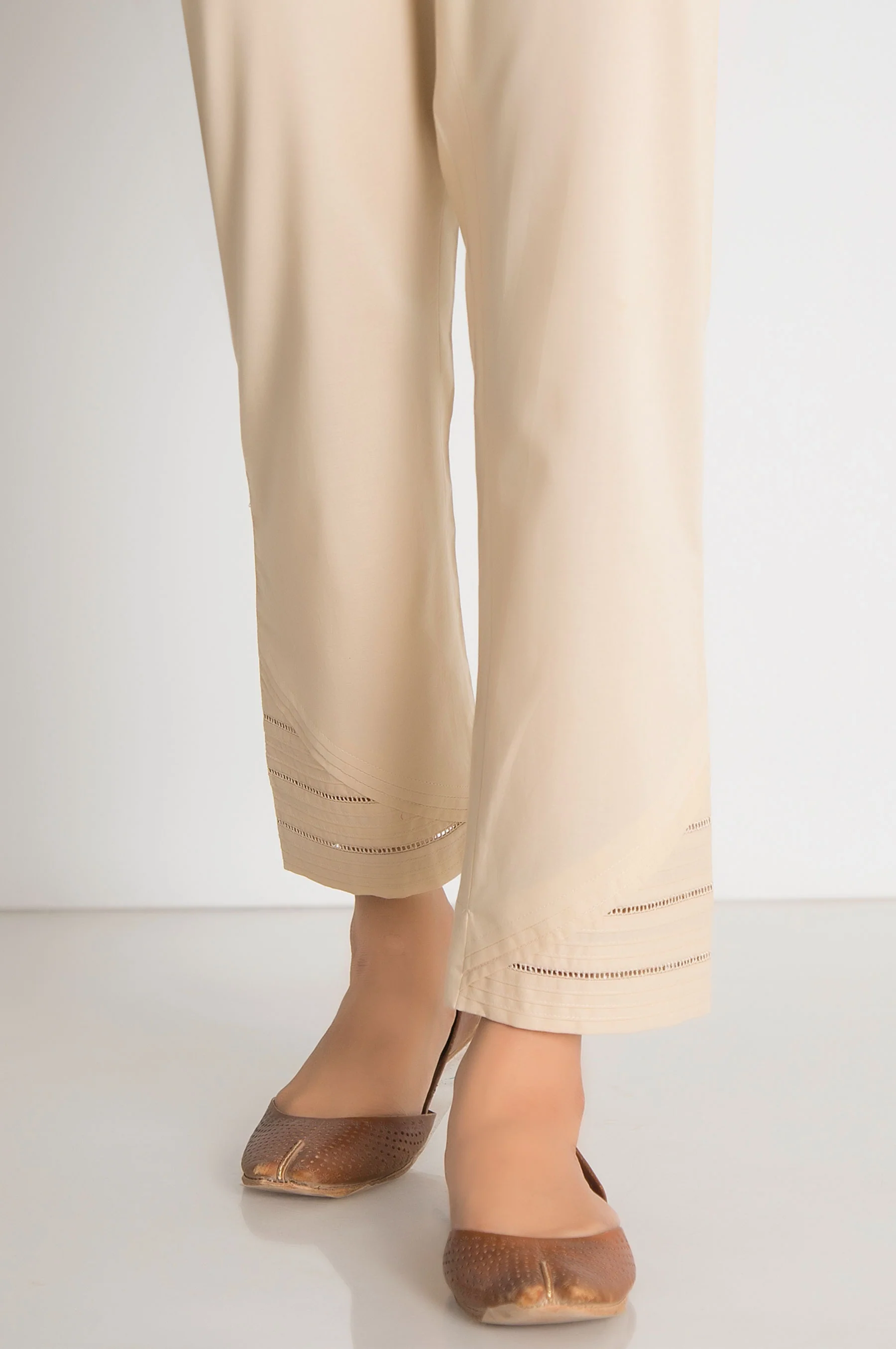 Embellished Cigrette Pant - Beige - Image 4