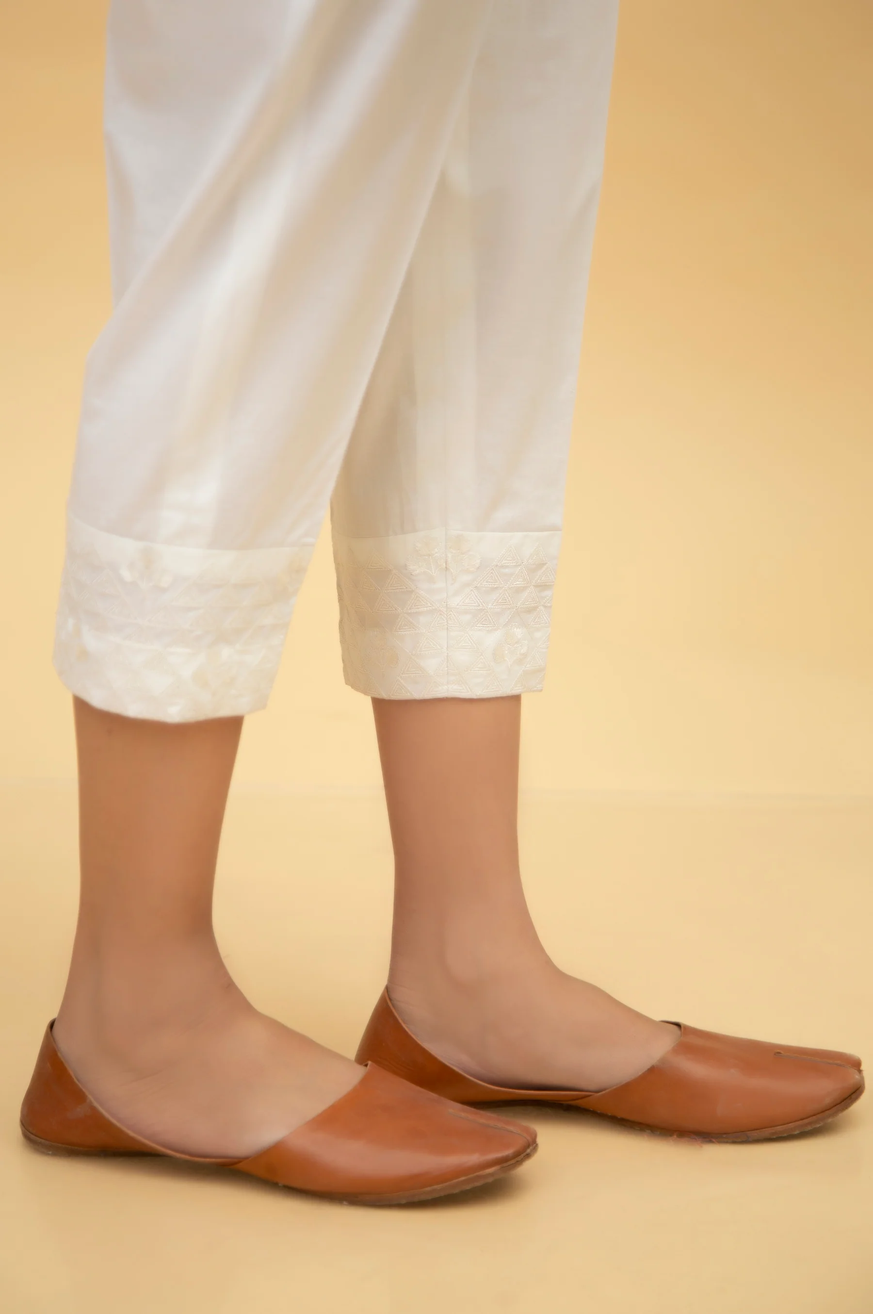 Emboirdered Cambric Cigarette Pants - White - Image 3