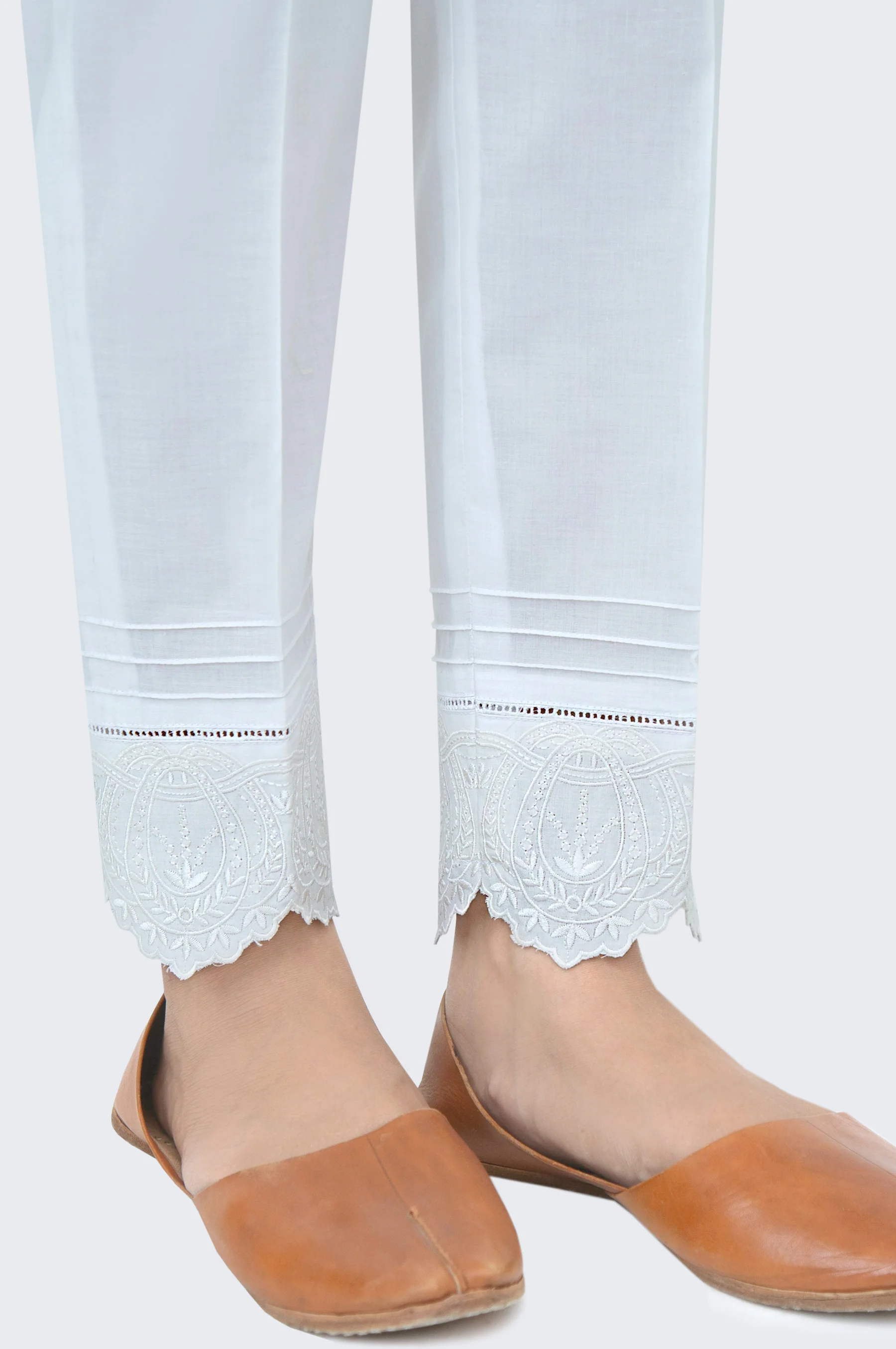 Embroidered Cambric Cigarette Pants - White - Image 3