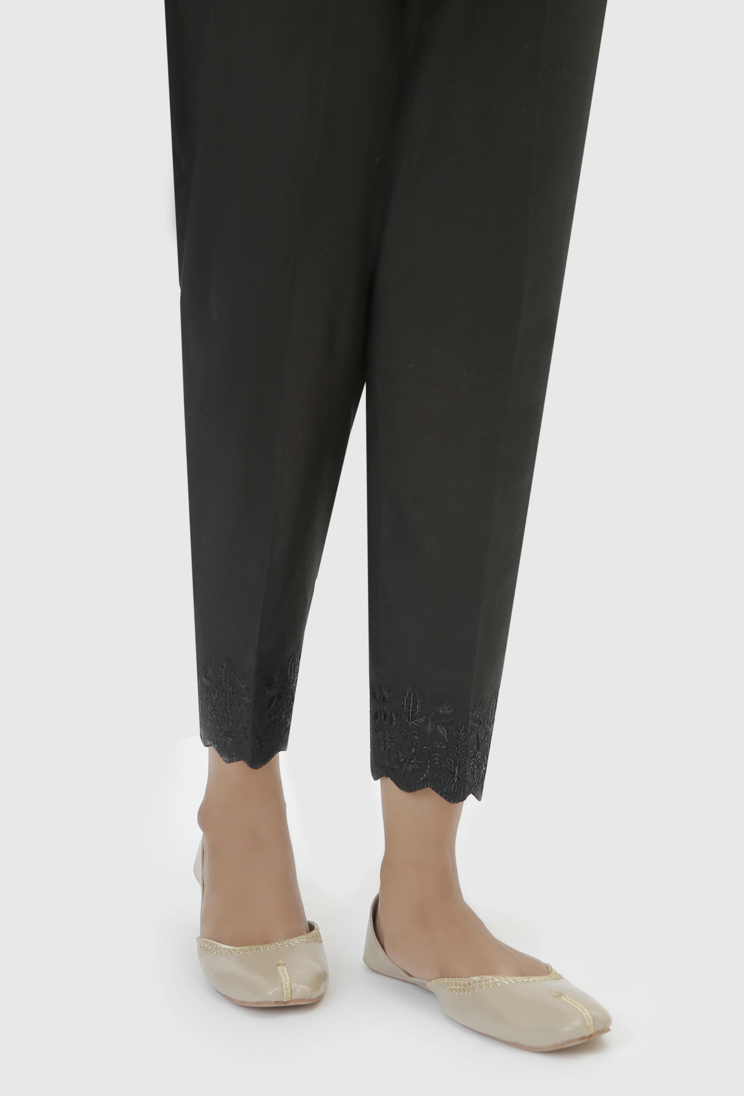 Embroidered Cambric Cigeratte Pants - Black - Image 2