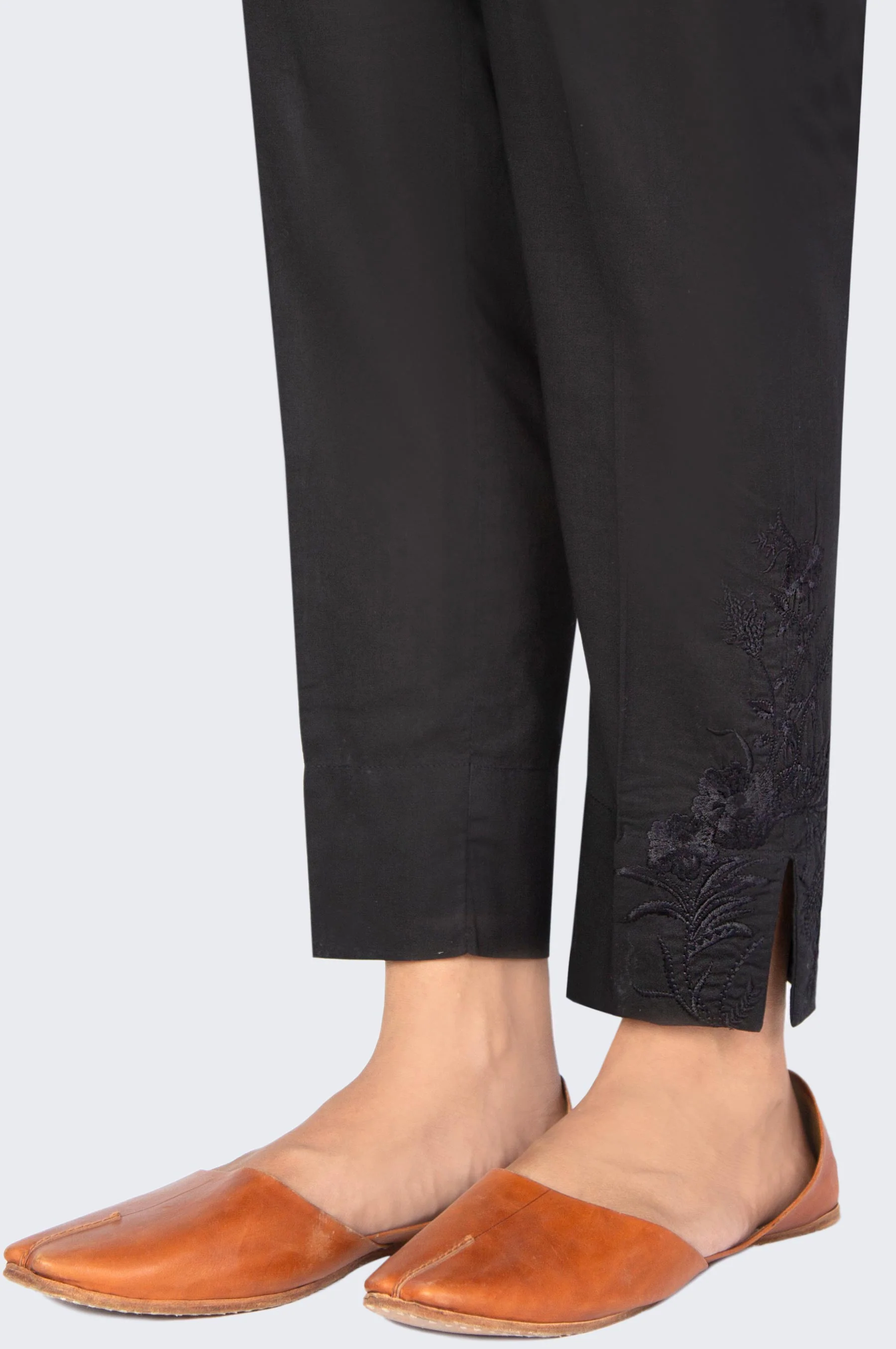 Embroidered Cambric Cigeratte Pants - Black - Image 3