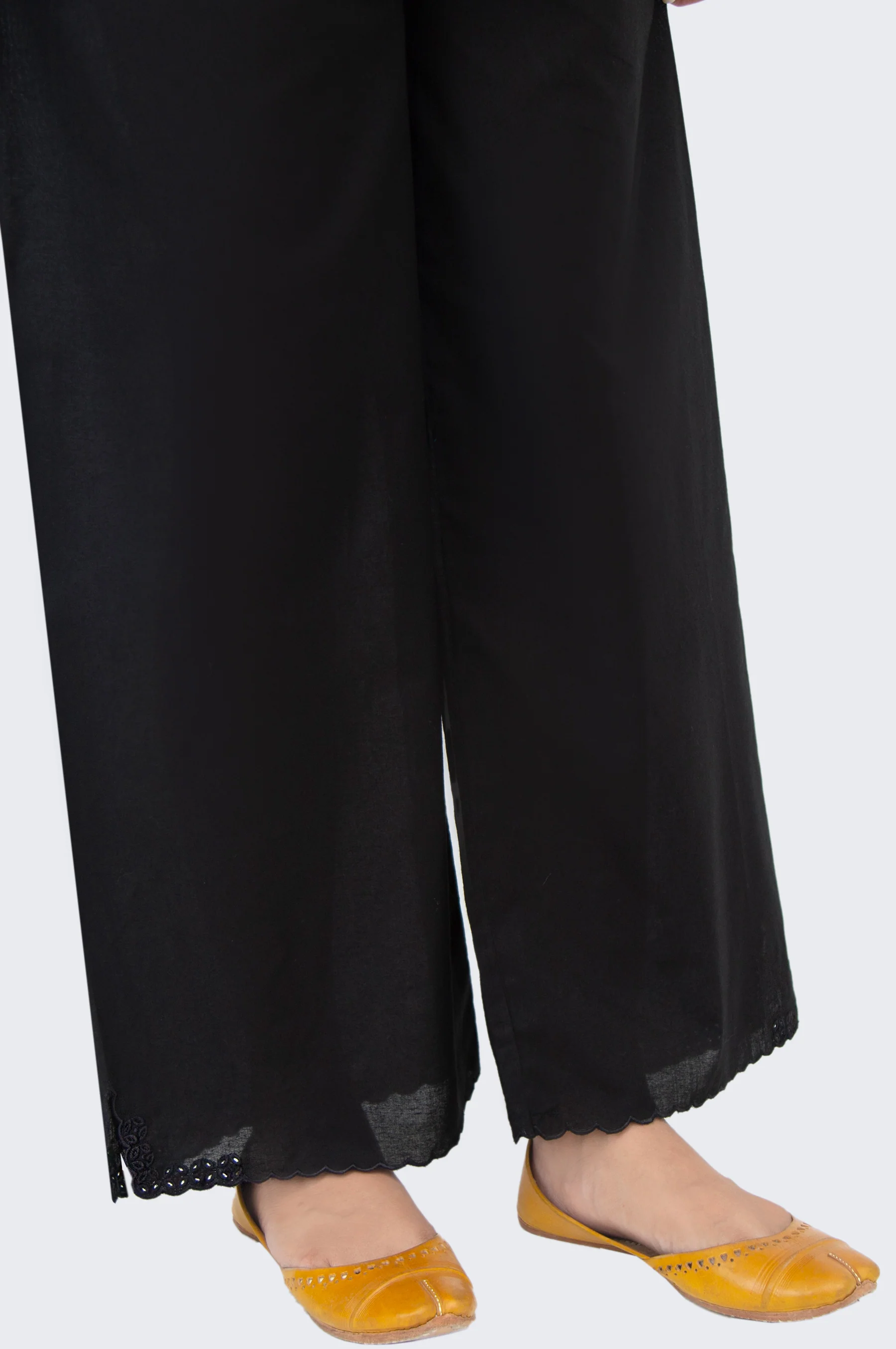 Embroidered Cambric Culottes Pants - Black - Image 2