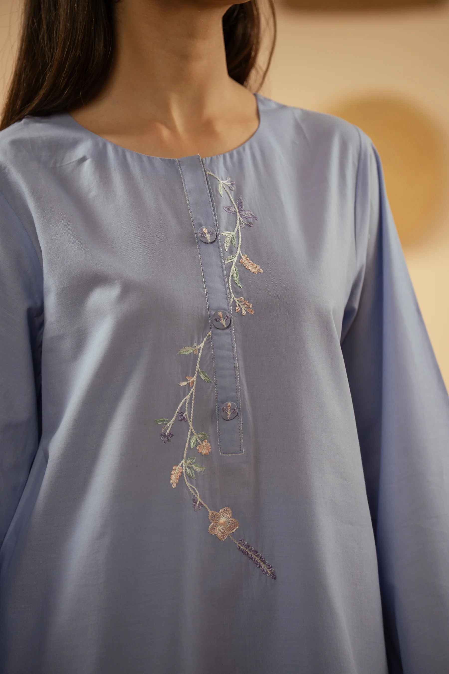 EMBROIDERED CAMBRIC STITCHED 2 PIECE SUIT - Image 2