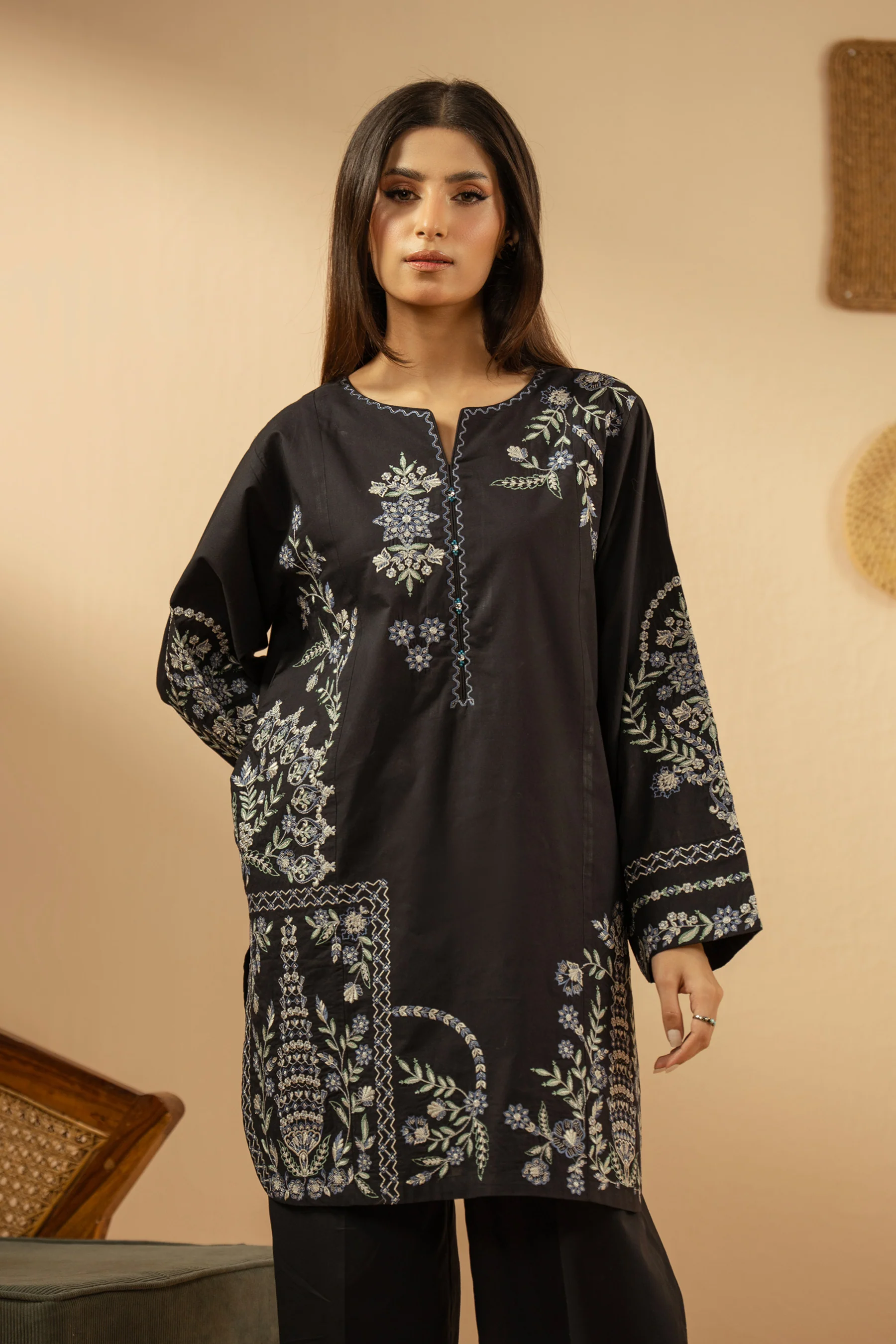 EMBROIDERED CAMBRIC STITCHED 2 PIECE SUIT - Image 5