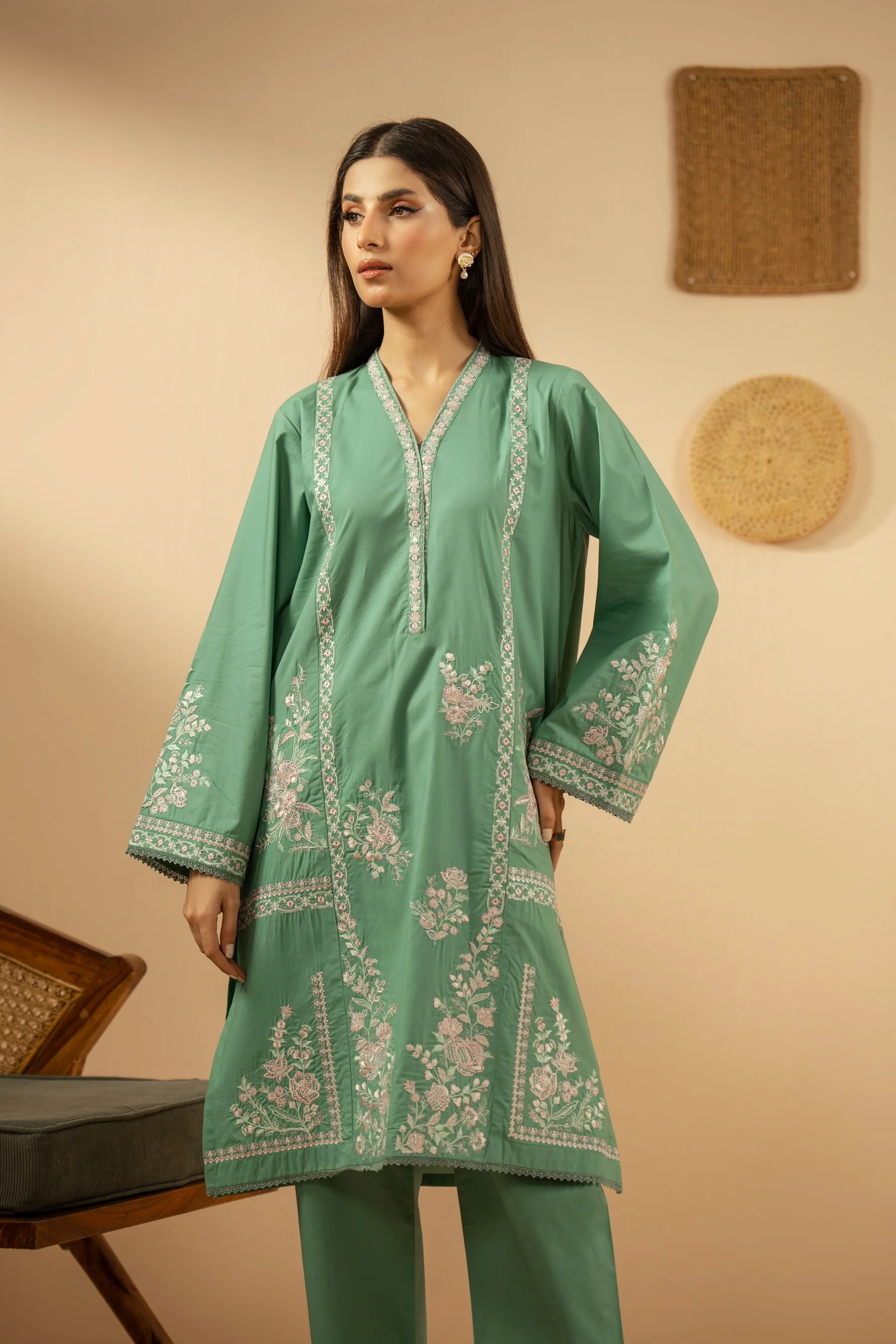 EMBROIDERED CAMBRIC STITCHED 2 PIECE SUIT - Image 9