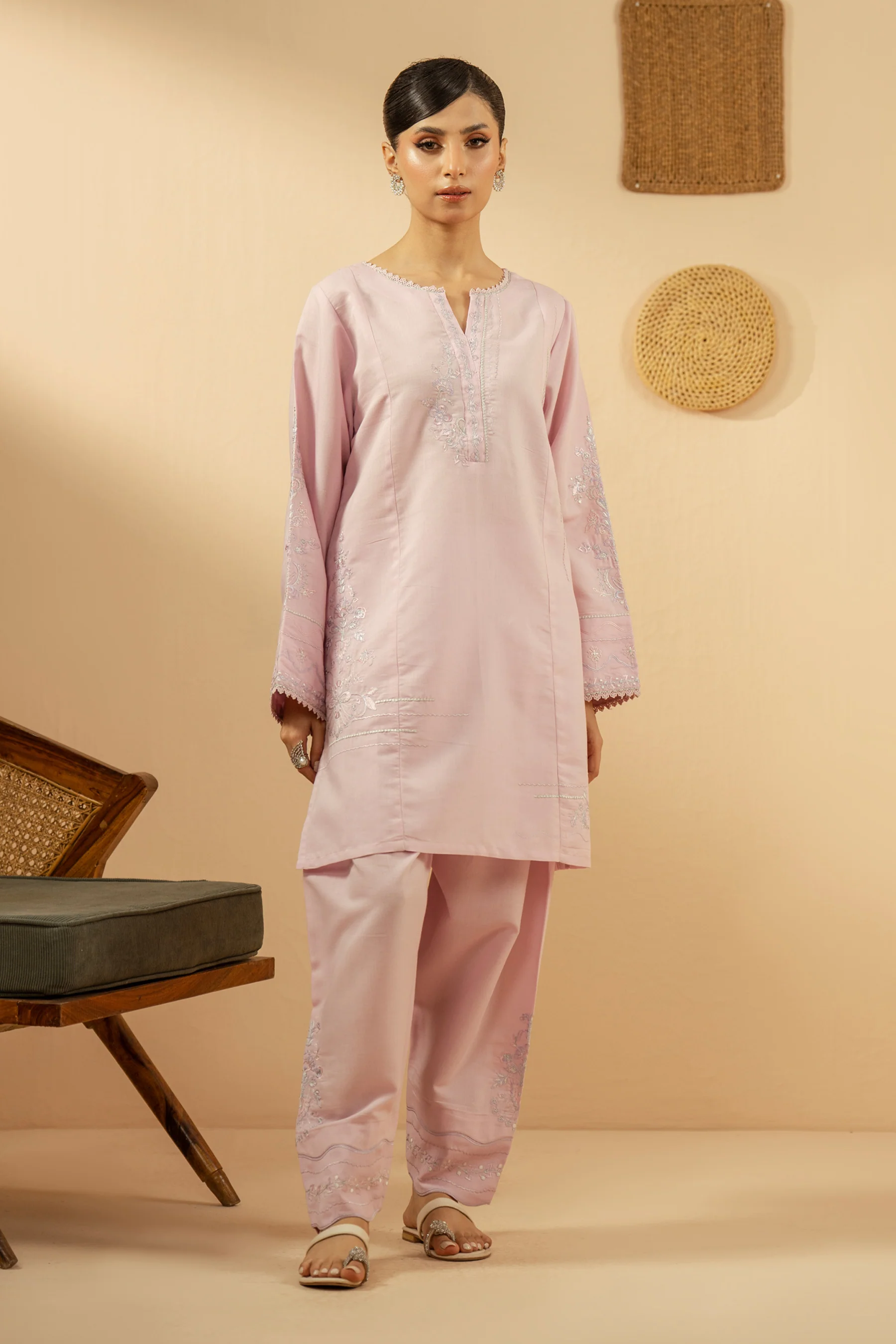 EMBROIDERED CAMBRIC STITCHED 2 PIECE SUIT