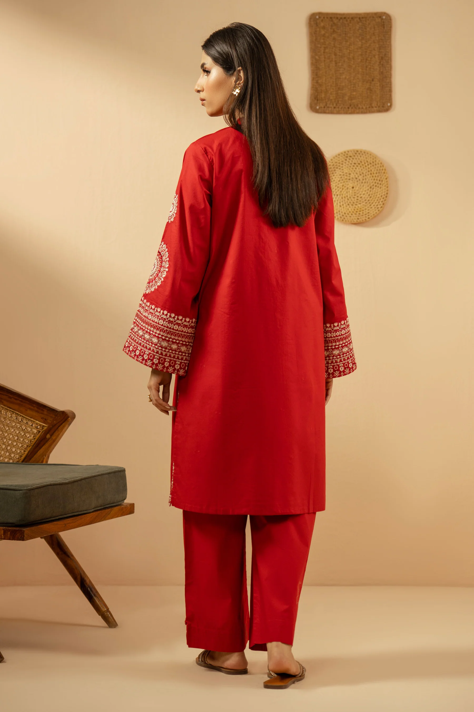 EMBROIDERED CAMBRIC STITCHED 2 PIECE SUIT - Image 4
