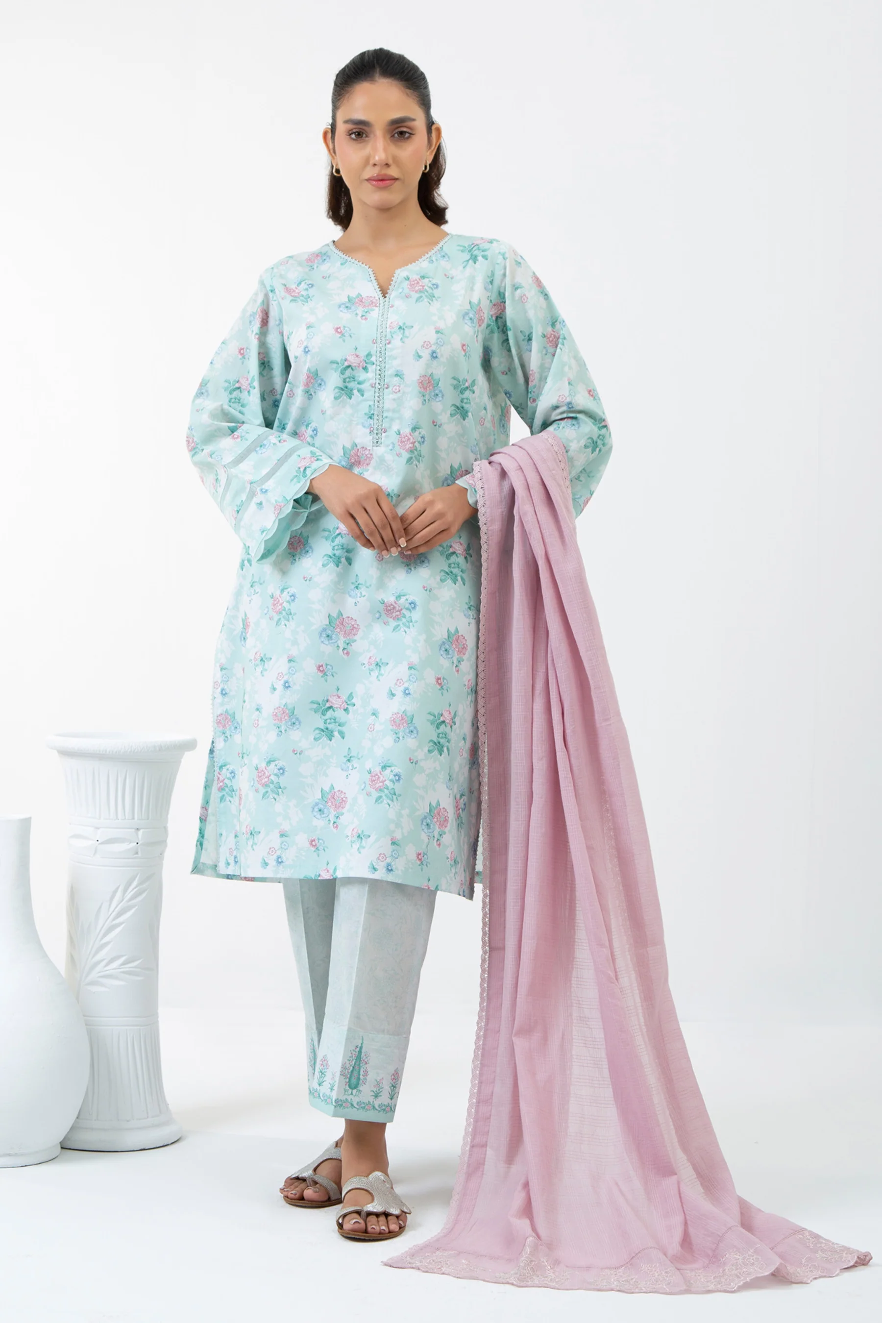 EMBROIDERED CAMBRIC STITCHED 3 PIECE SUIT - Image 6