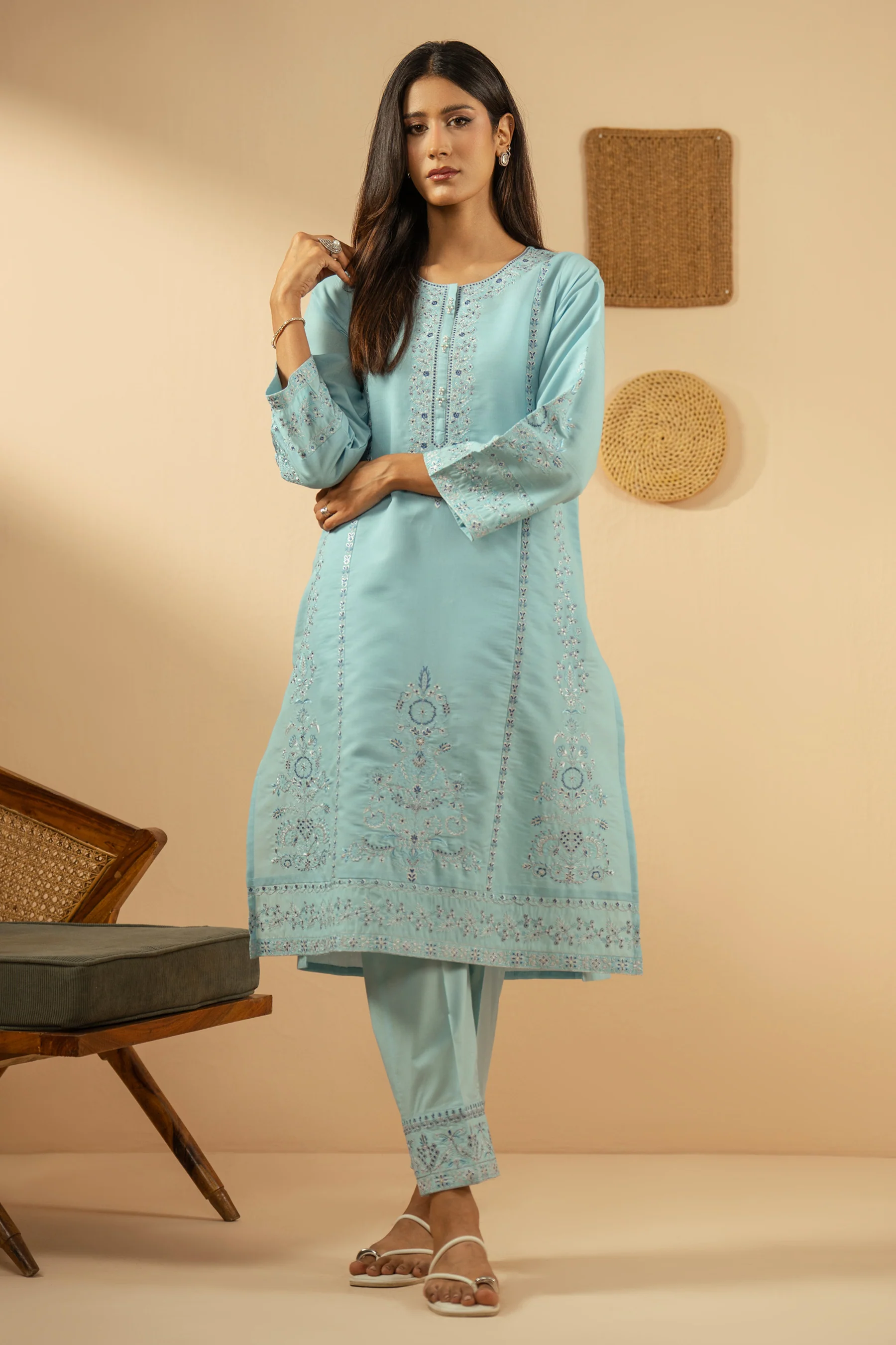 EMBROIDERED CAMBRIC ZARI STITCHED 2 PIECE SUIT