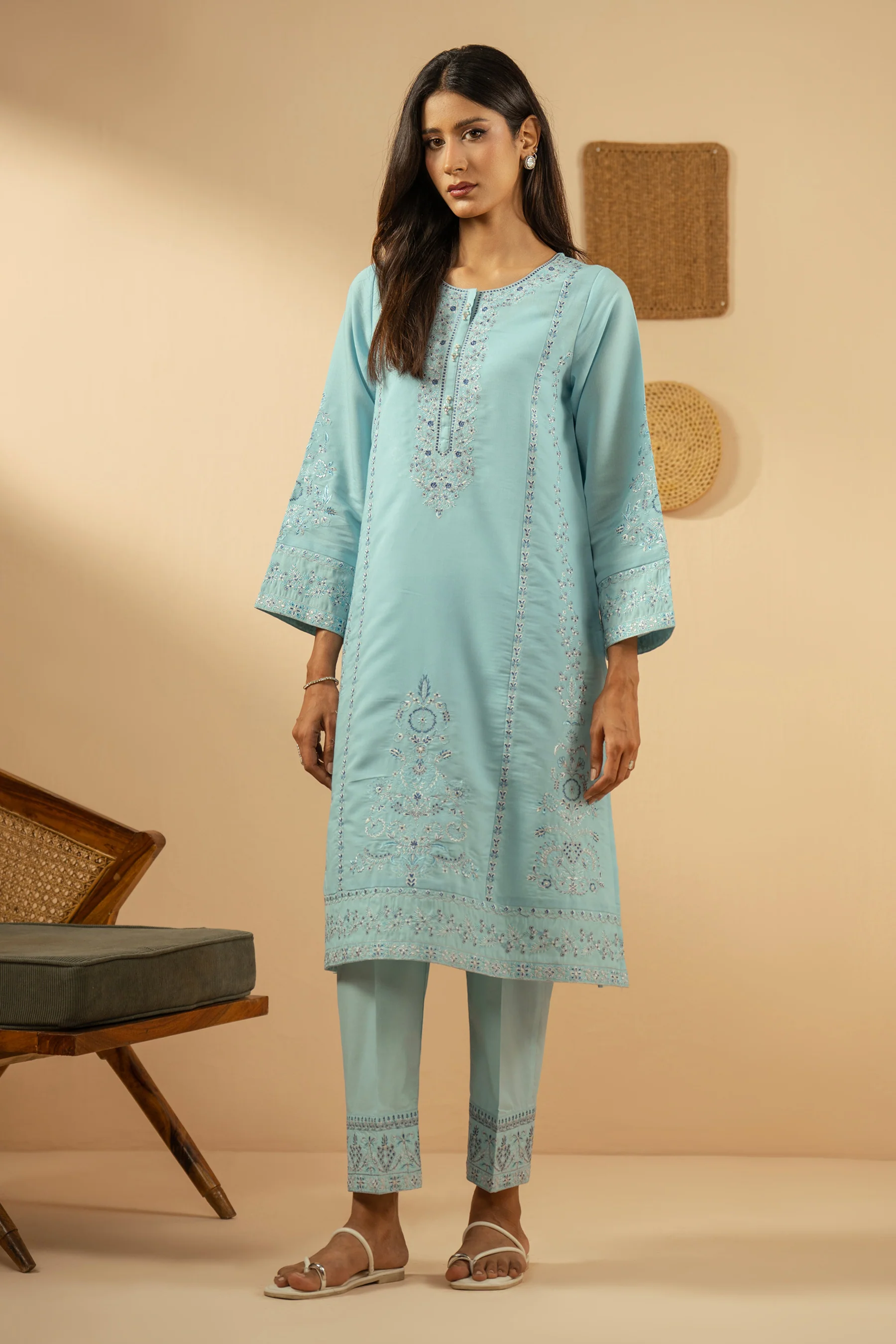 EMBROIDERED CAMBRIC ZARI STITCHED 2 PIECE SUIT - Image 3