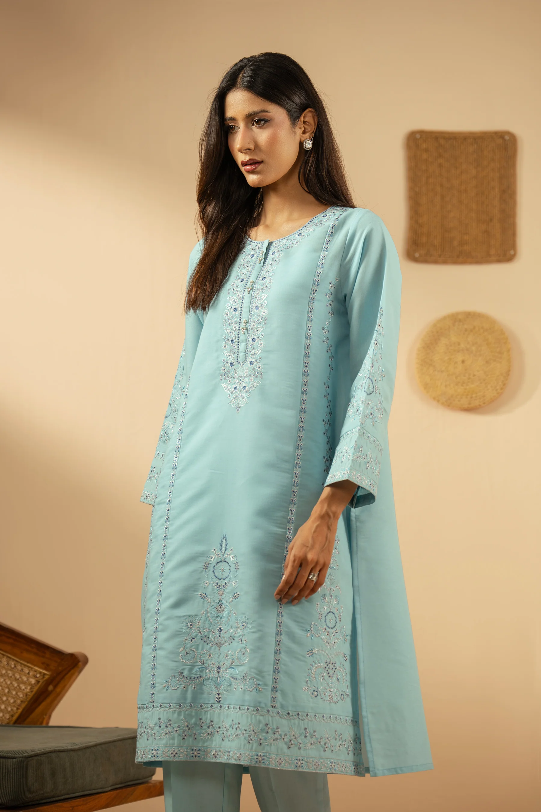 EMBROIDERED CAMBRIC ZARI STITCHED 2 PIECE SUIT - Image 5