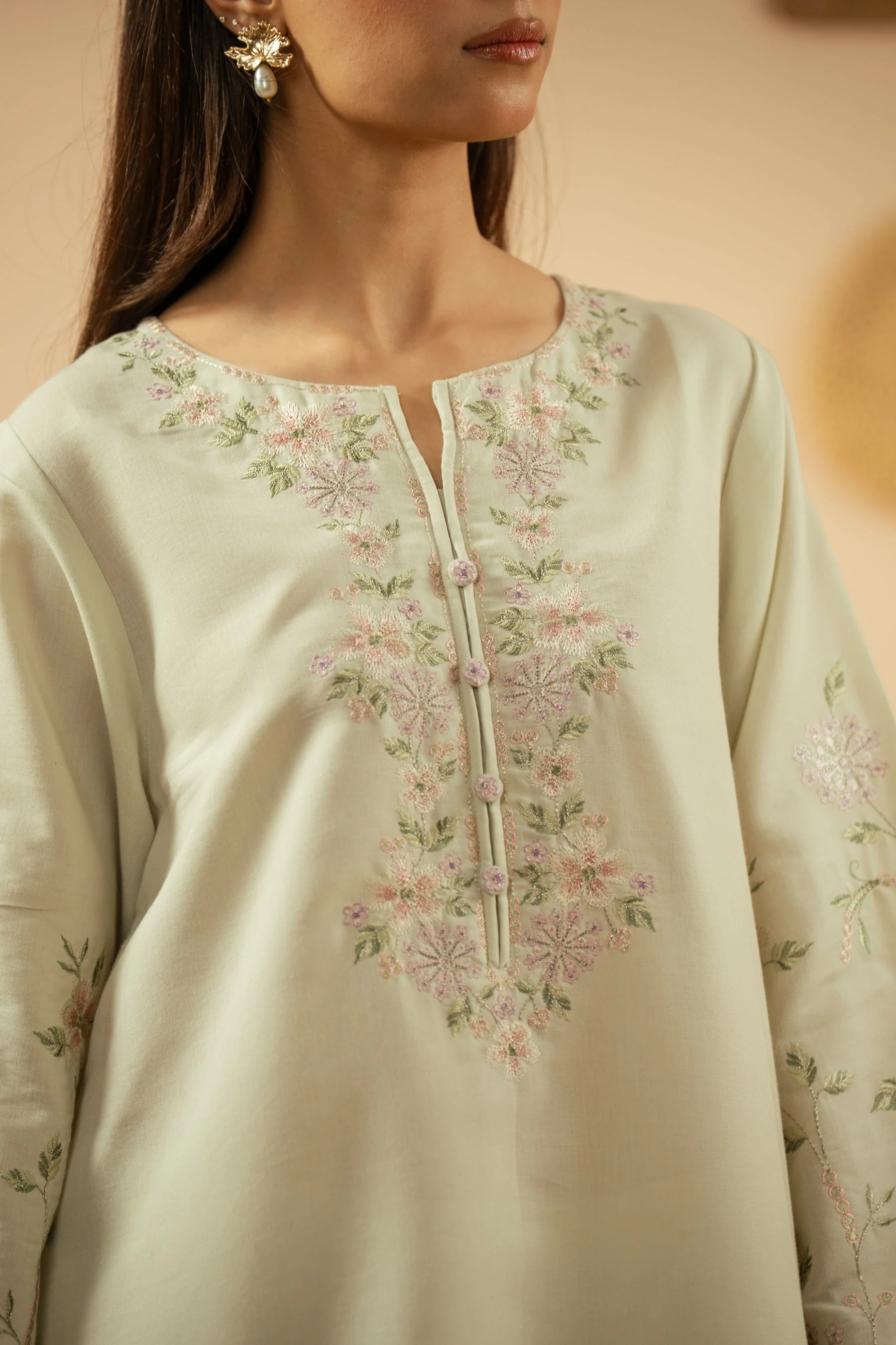 EMBROIDERED CAMBRIC ZARI STITCHED 2 PIECE SUIT (FACTORY E-OUTLET) - Image 2