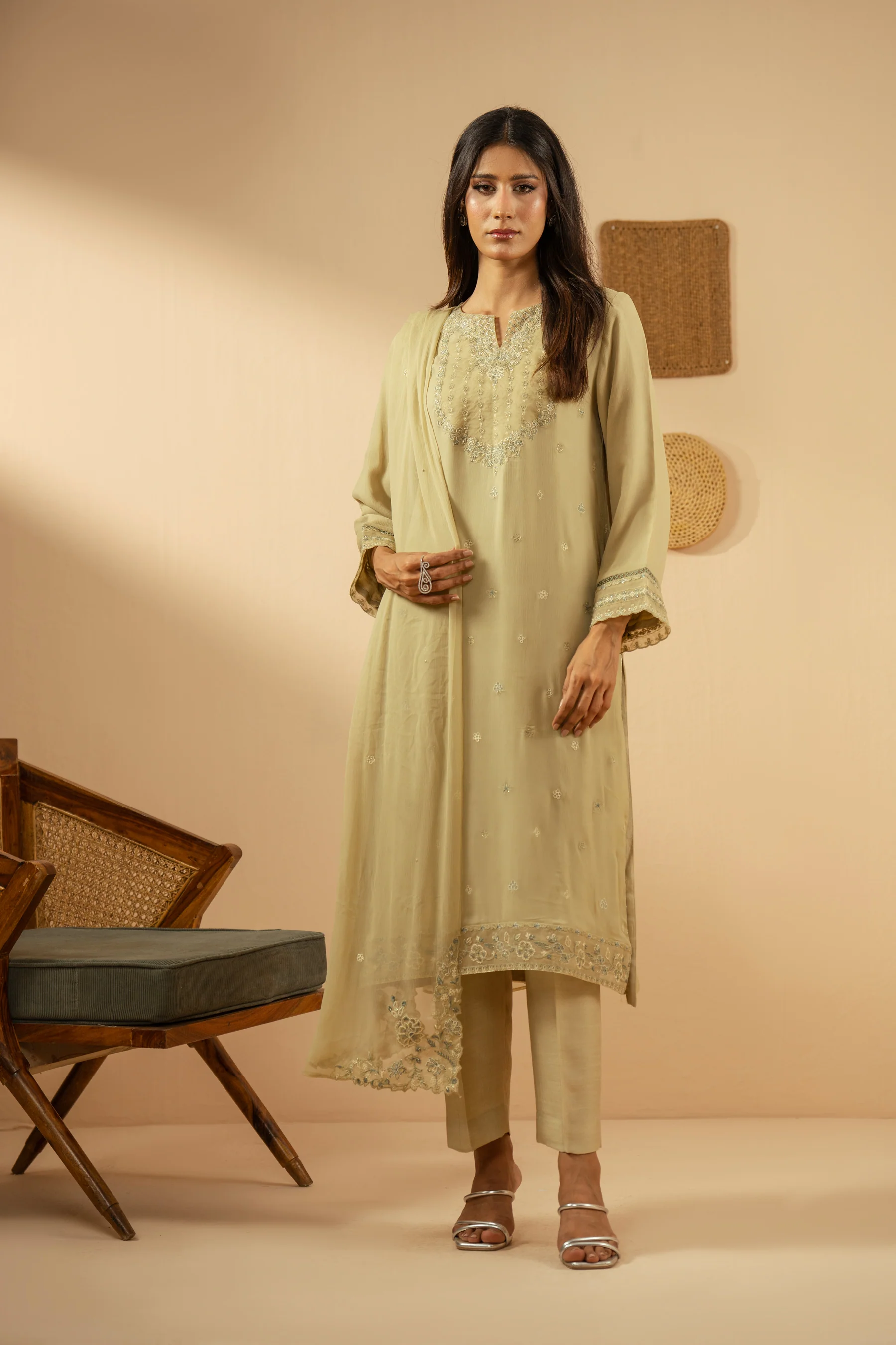EMBROIDERED CHIFFON UNSTITCHED 3 PIECE SUIT