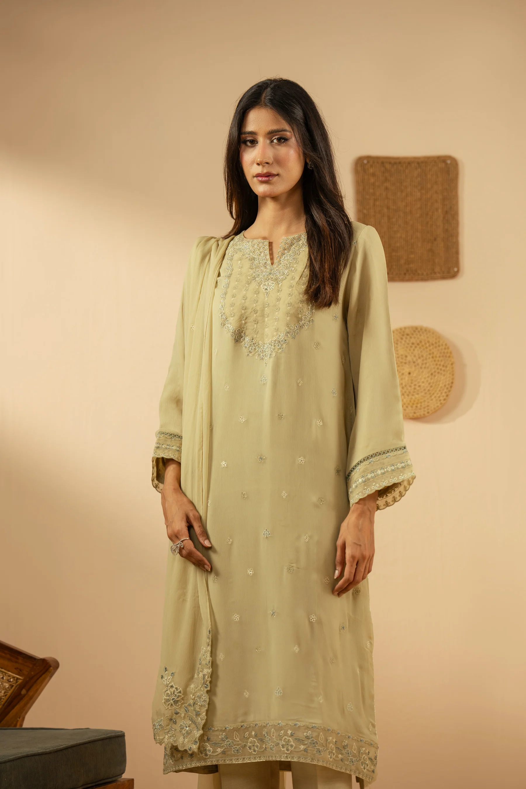 EMBROIDERED CHIFFON UNSTITCHED 3 PIECE SUIT - Image 3