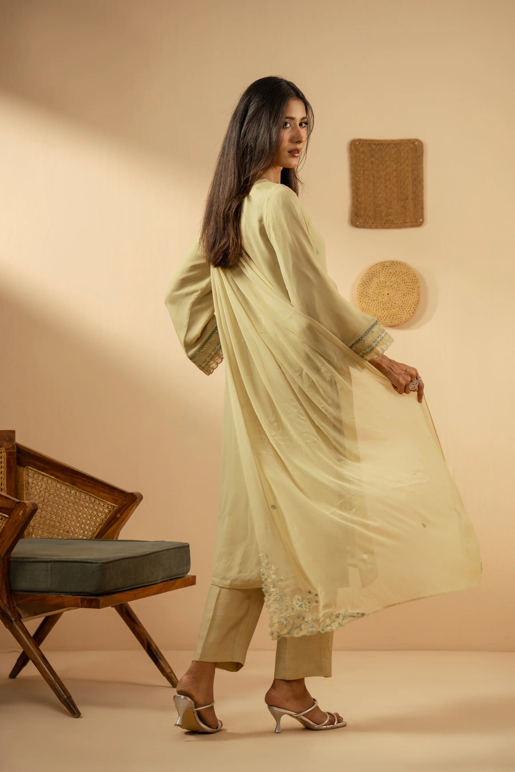 EMBROIDERED CHIFFON UNSTITCHED 3 PIECE SUIT - Image 5