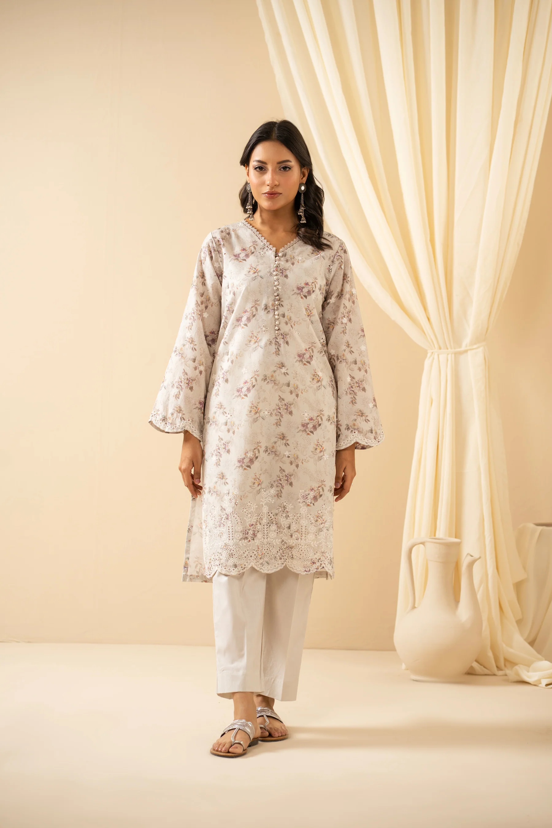 EMBROIDERED CHIKANKARI LAWN STITCHED 3 PIECE SUIT - Image 6