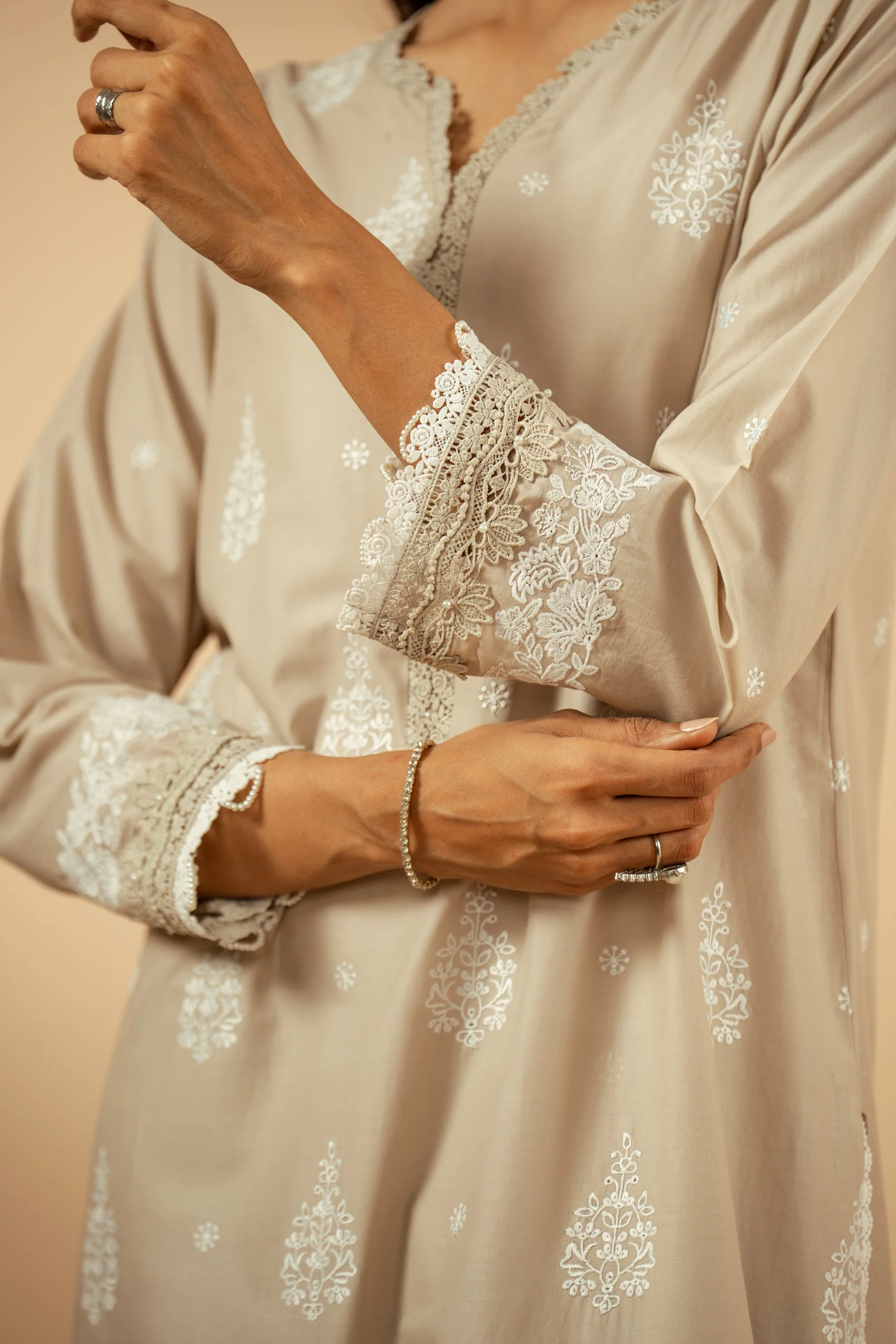 EMBROIDERED CHIKANKARI UNSTITCHED 3 PIECE SUIT - Image 2