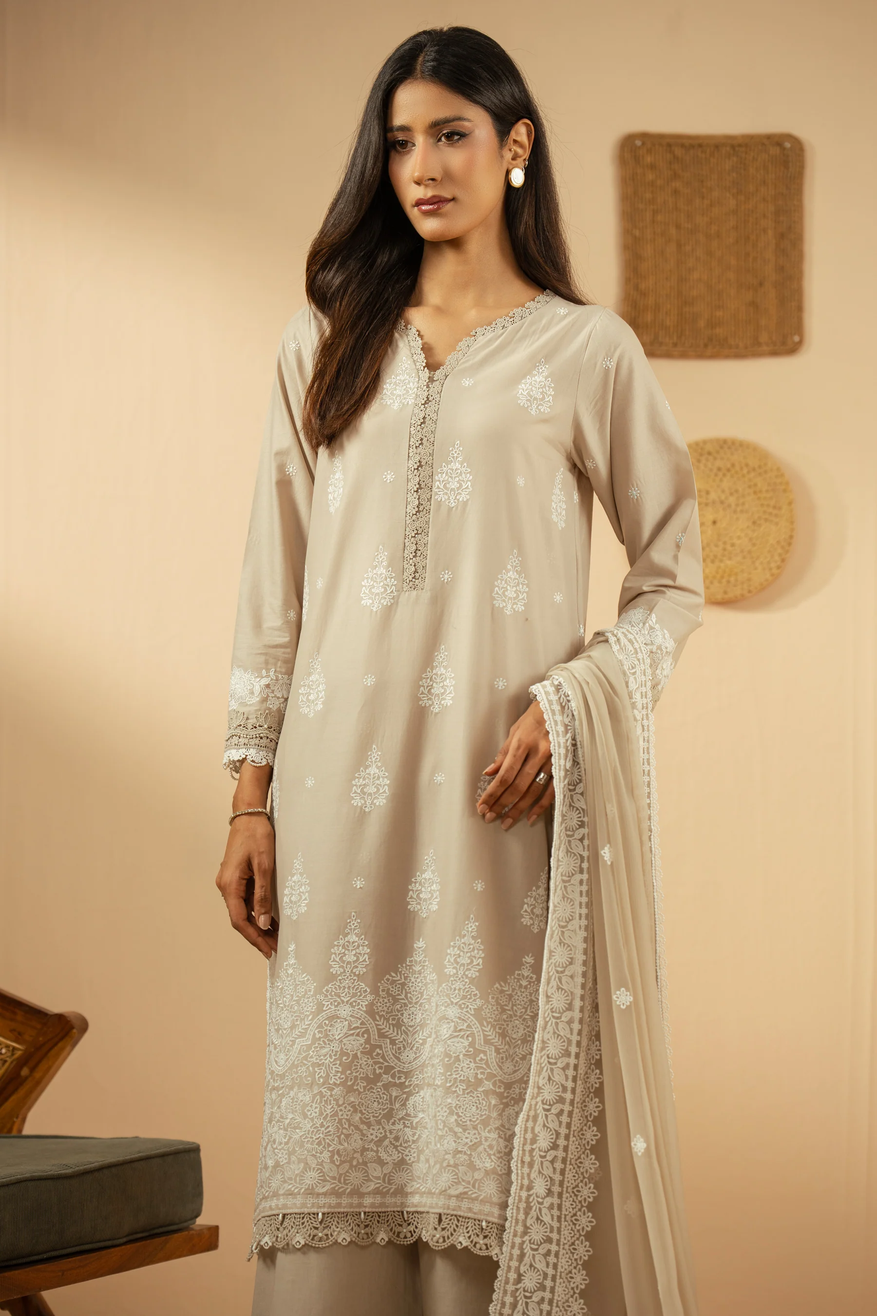 EMBROIDERED CHIKANKARI UNSTITCHED 3 PIECE SUIT - Image 4