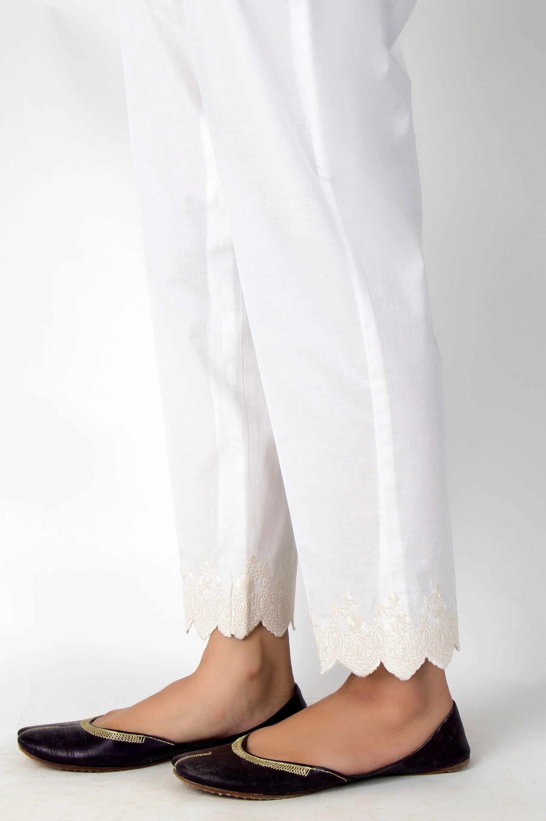Embroidered Cambric Pants - Off White - Image 3