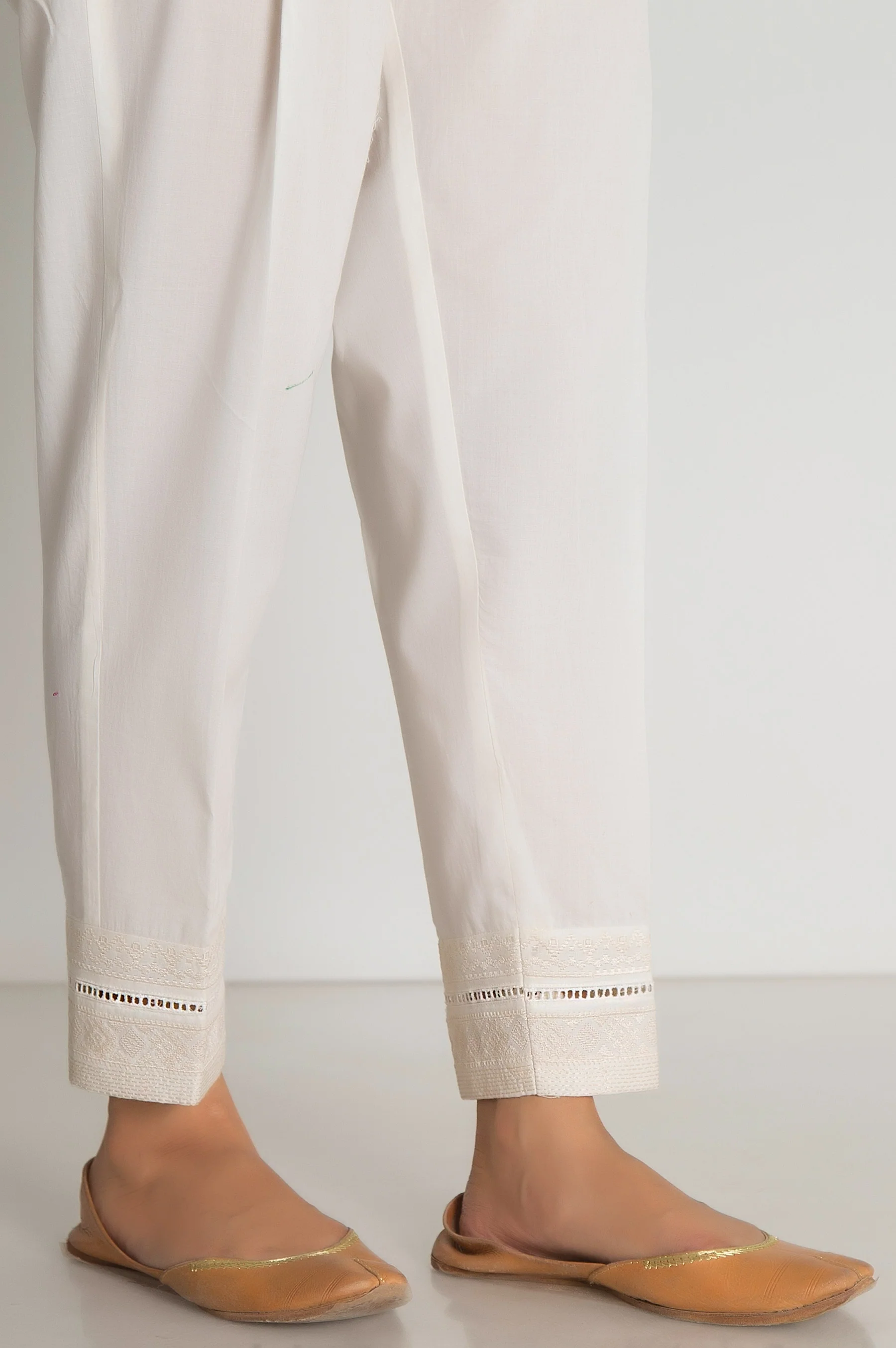 Embroidered Cigarette Pants - Off-White - Image 3