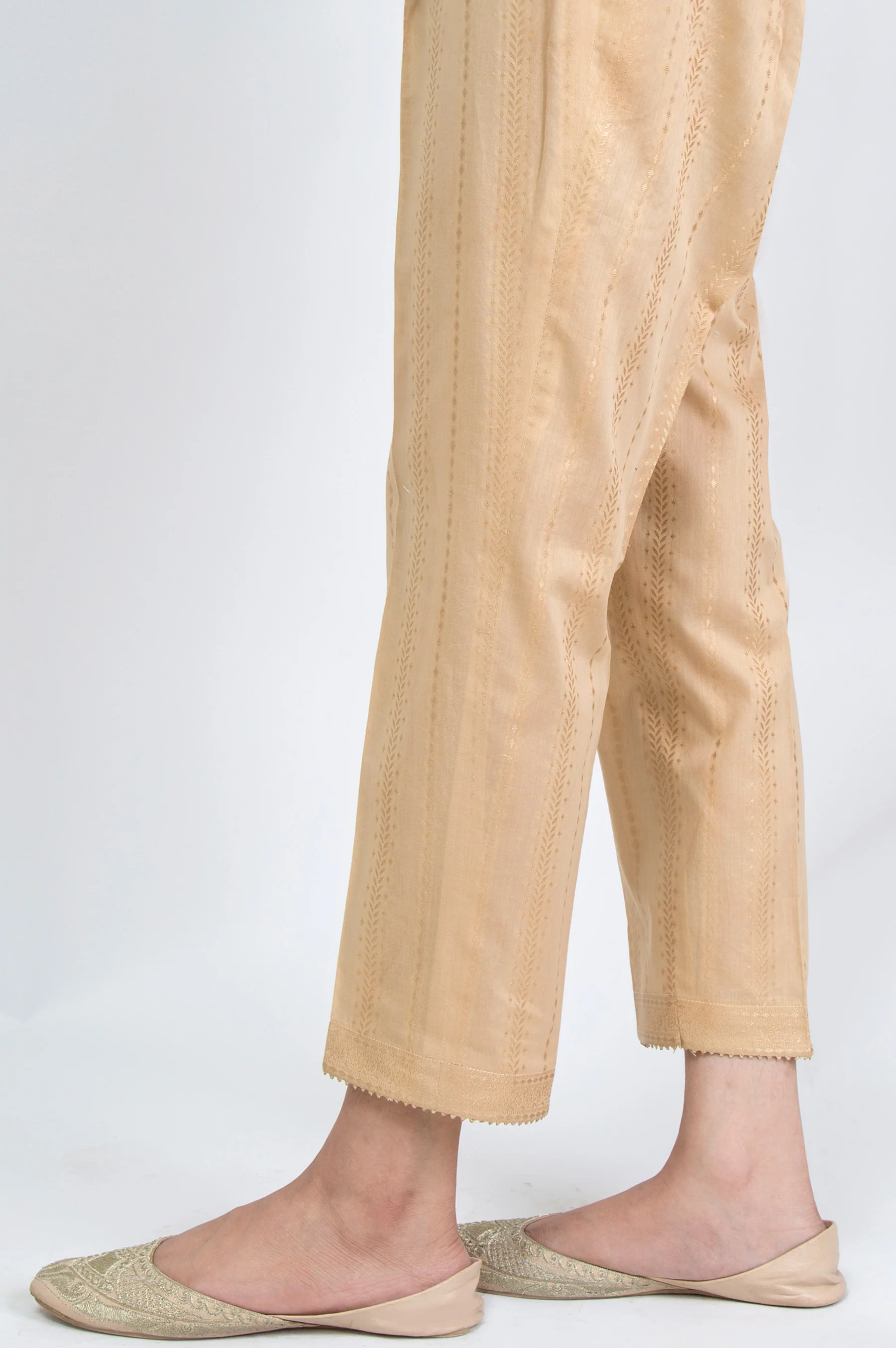 Jacquard Embroidered Cigarette Pants - Image 4