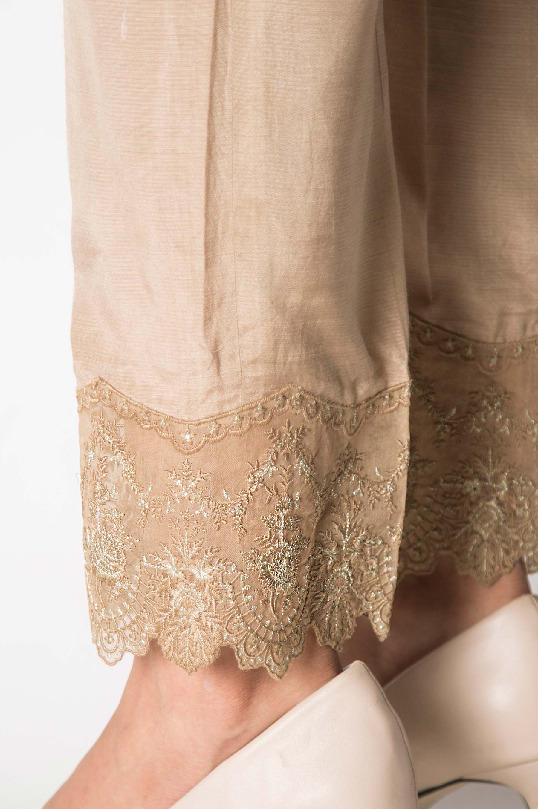 Embroidered cigarette Pants - Beige - Image 3