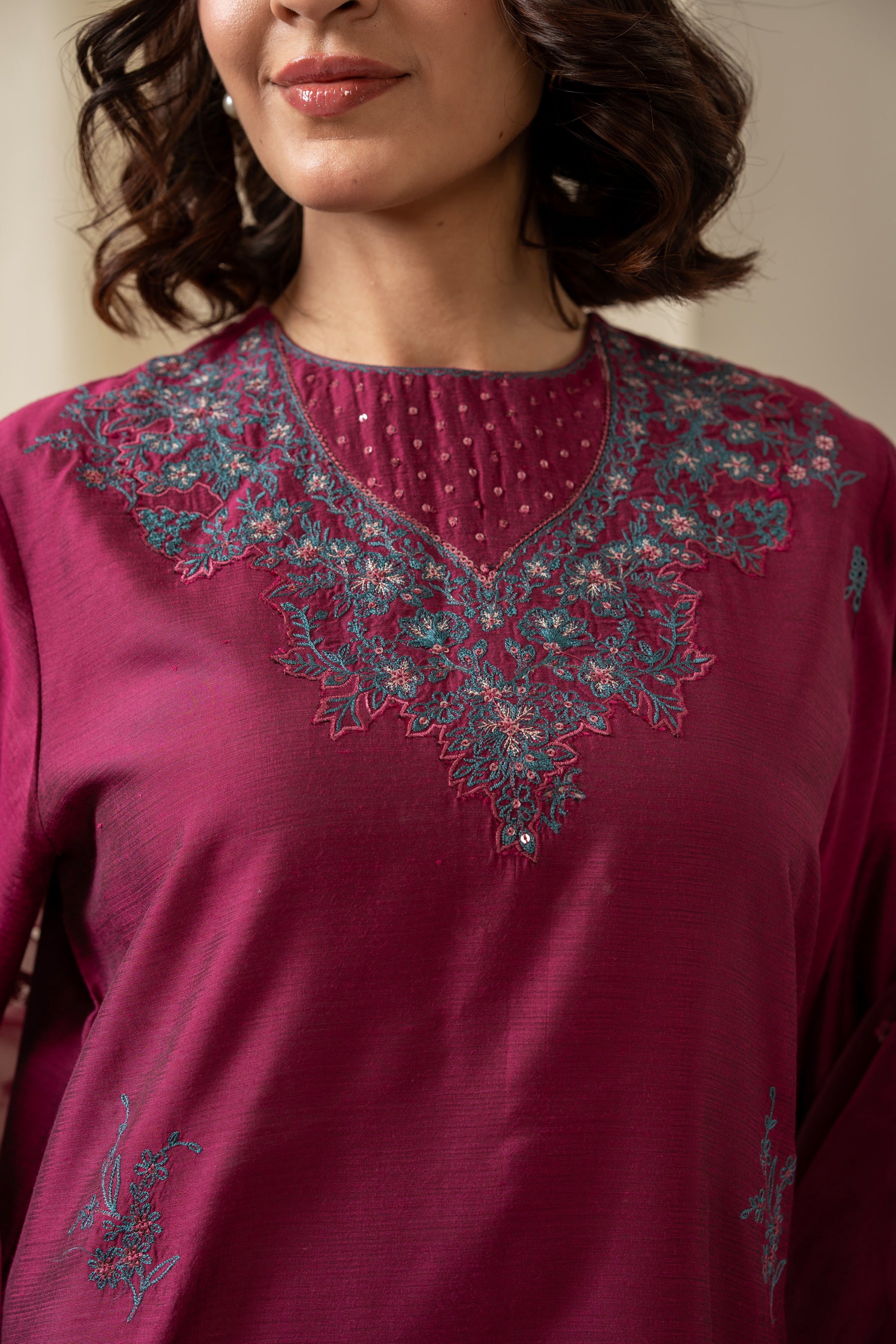 EMBROIDERED COTTON SILK STITCHED 3 PIECE SUIT - Image 2
