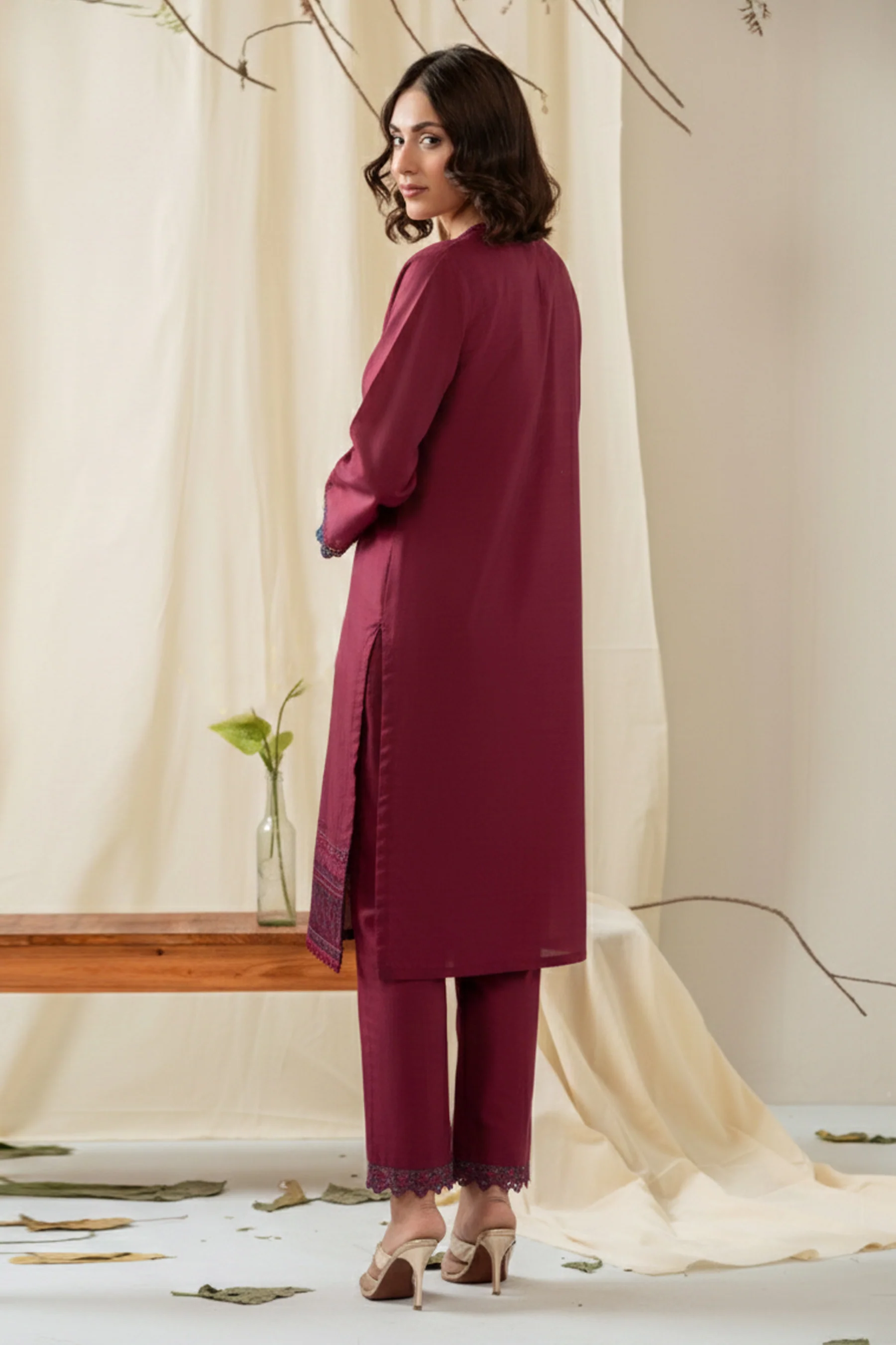 EMBROIDERED COTTON SILK STITCHED 3 PIECE SUIT - Image 3