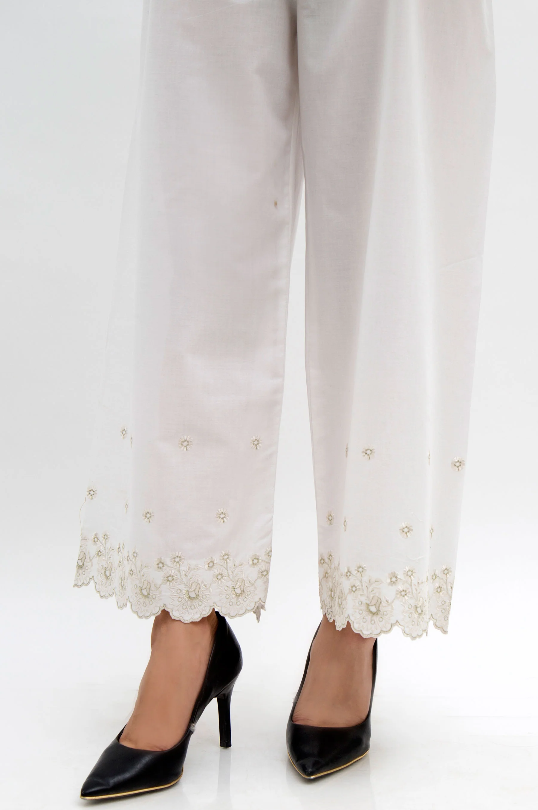 Embroidered Culotte Pants - White