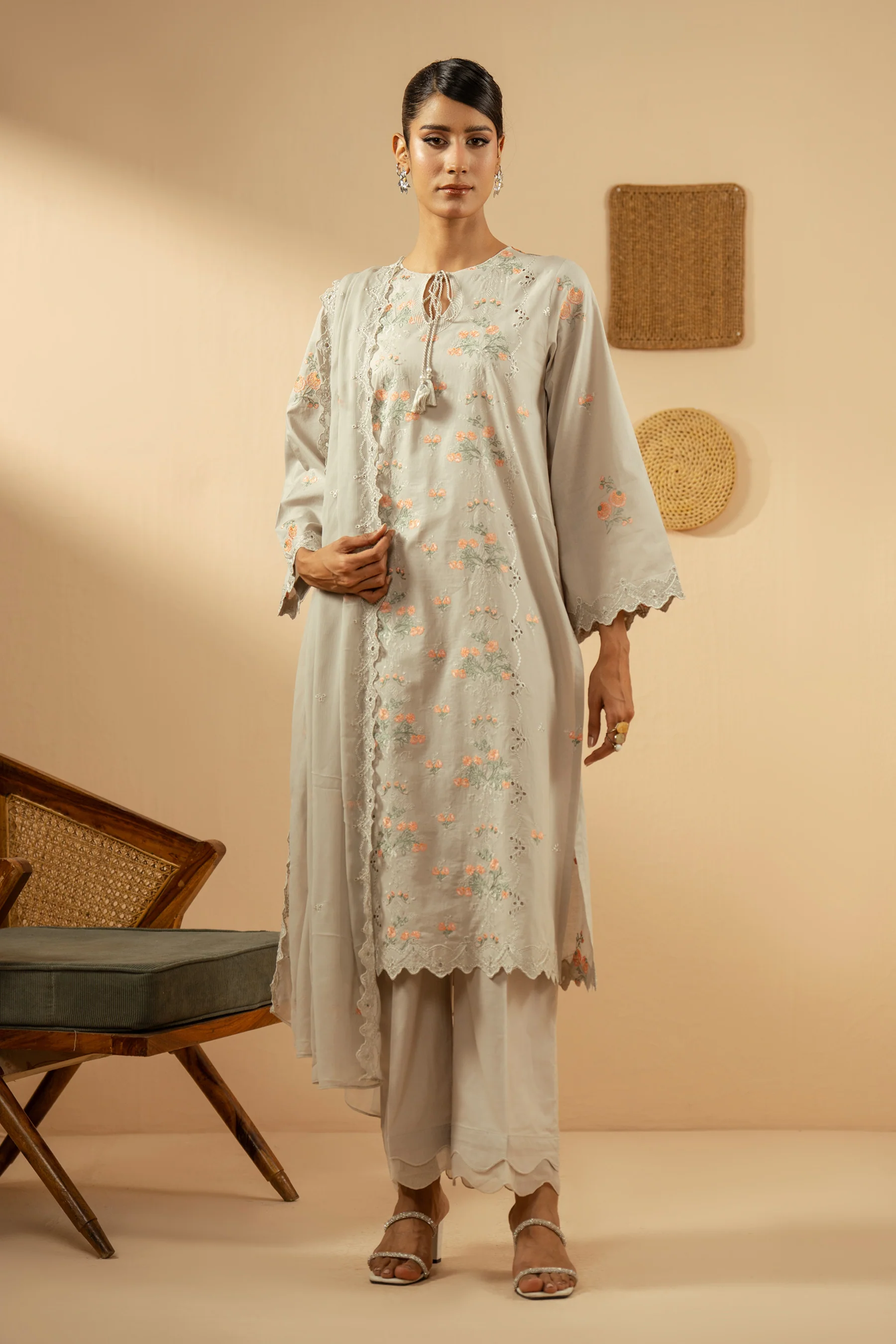 EMBROIDERED LAWN STITCHED 3 PIECE SUIT