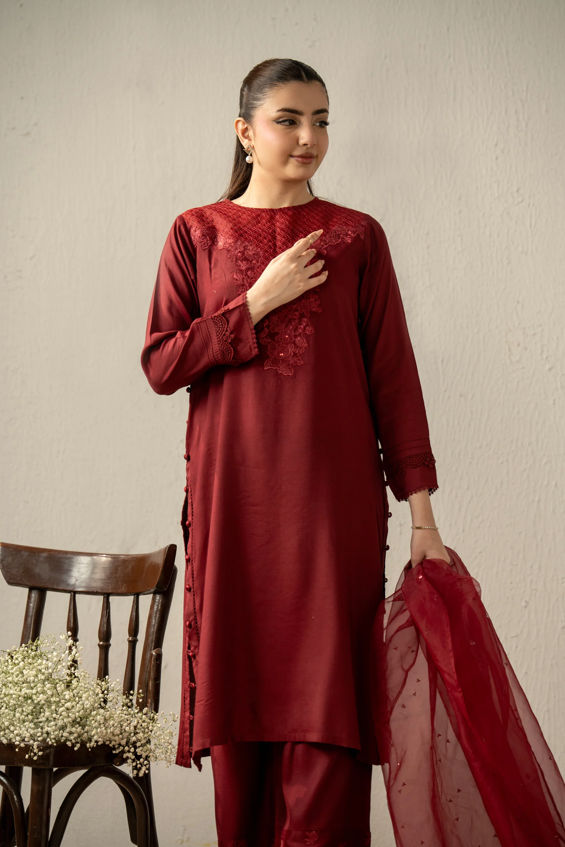 EMBROIDERED RAW SILK STITCHED 3 PIECE SUIT - Image 4