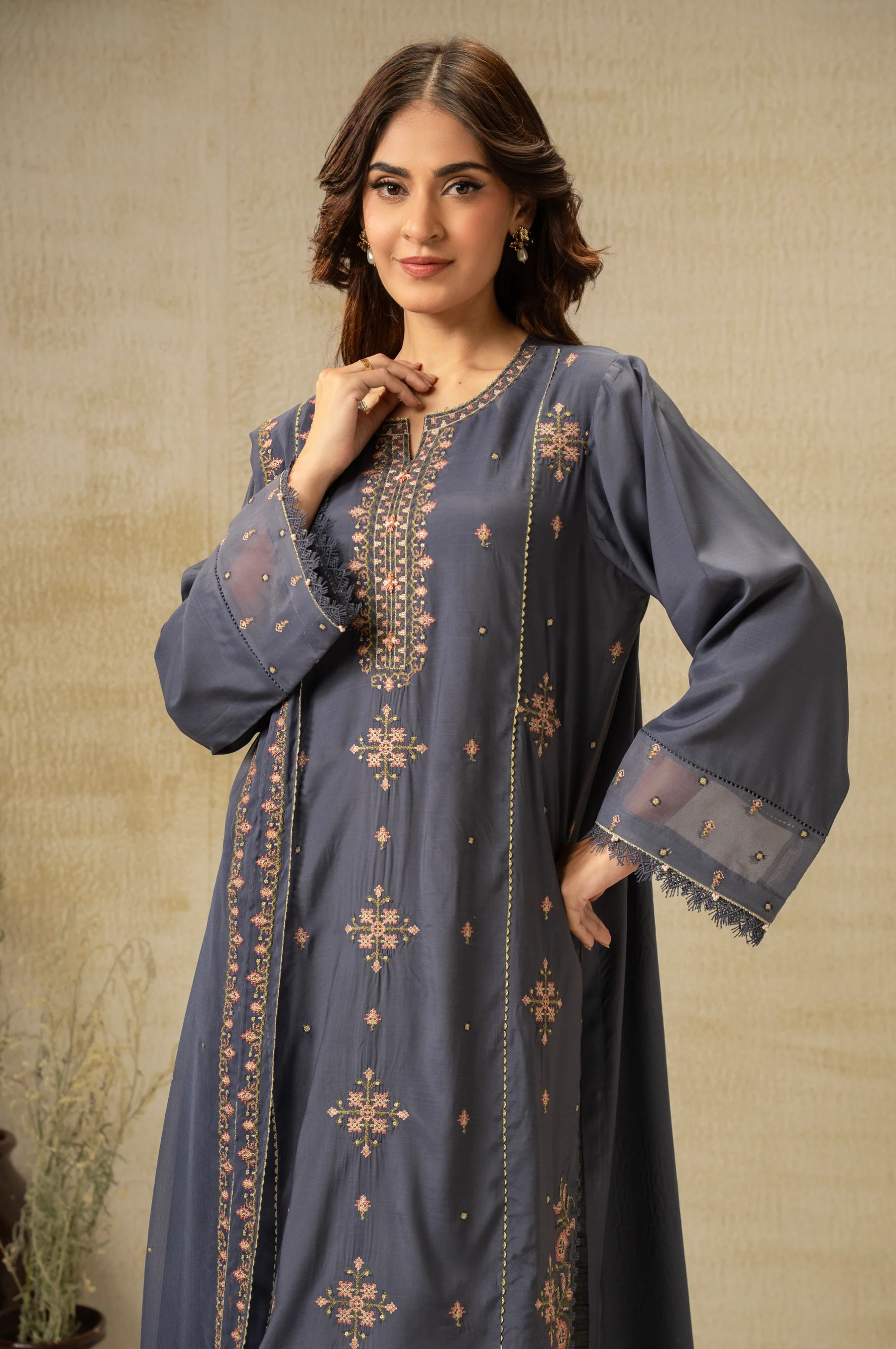 EMBROIDERED RAW SILK UNSTITCHED 3 PIECE SUIT - Image 3