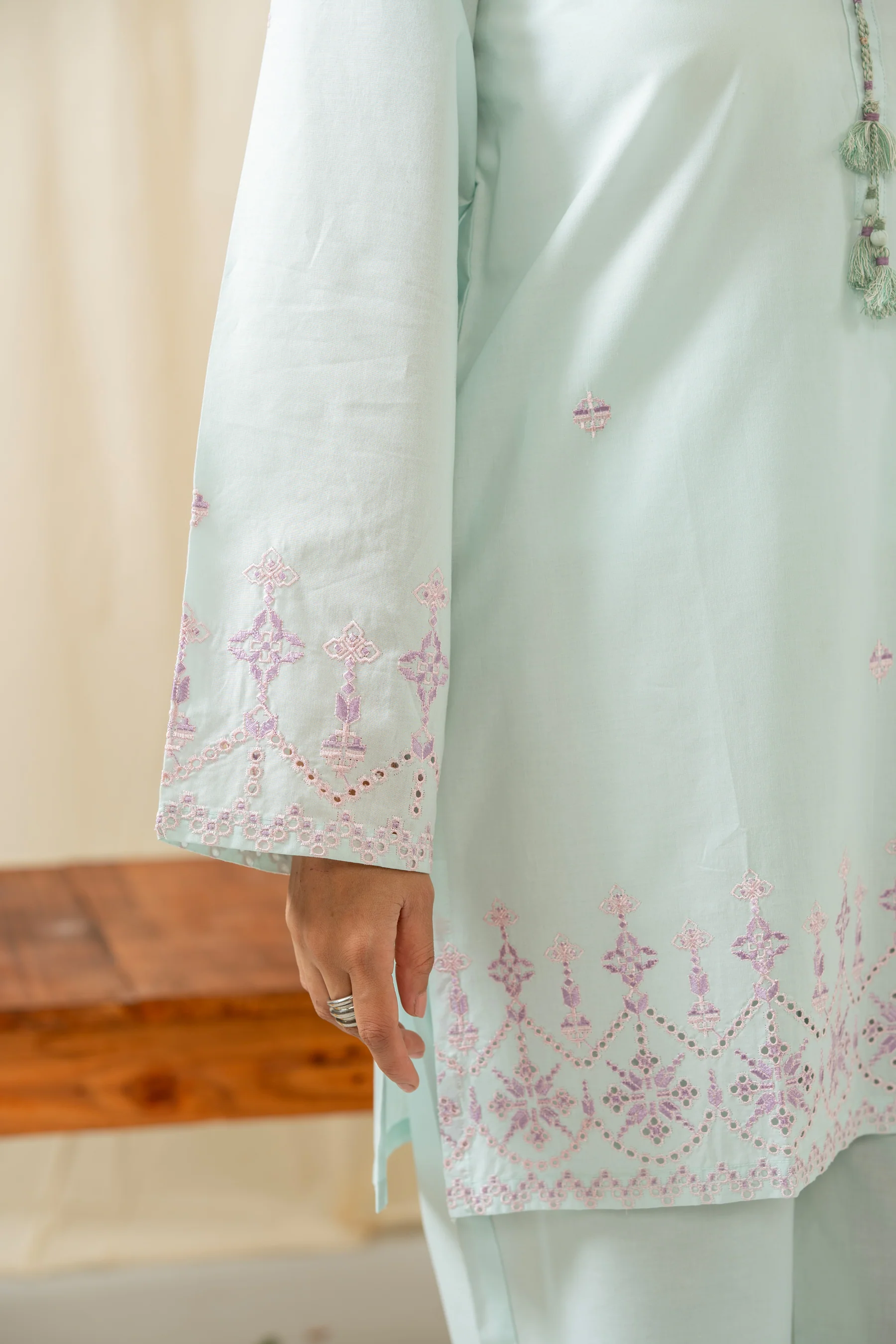 STITCHED EMBROIDERED CAMBRIC 2 PIECE SUIT - Image 5