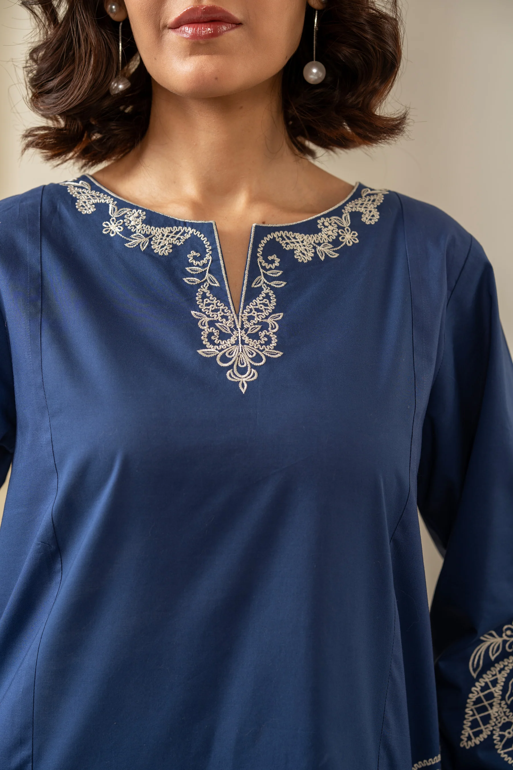 STITCHED EMBROIDERED CAMBRIC SUIT - Image 2