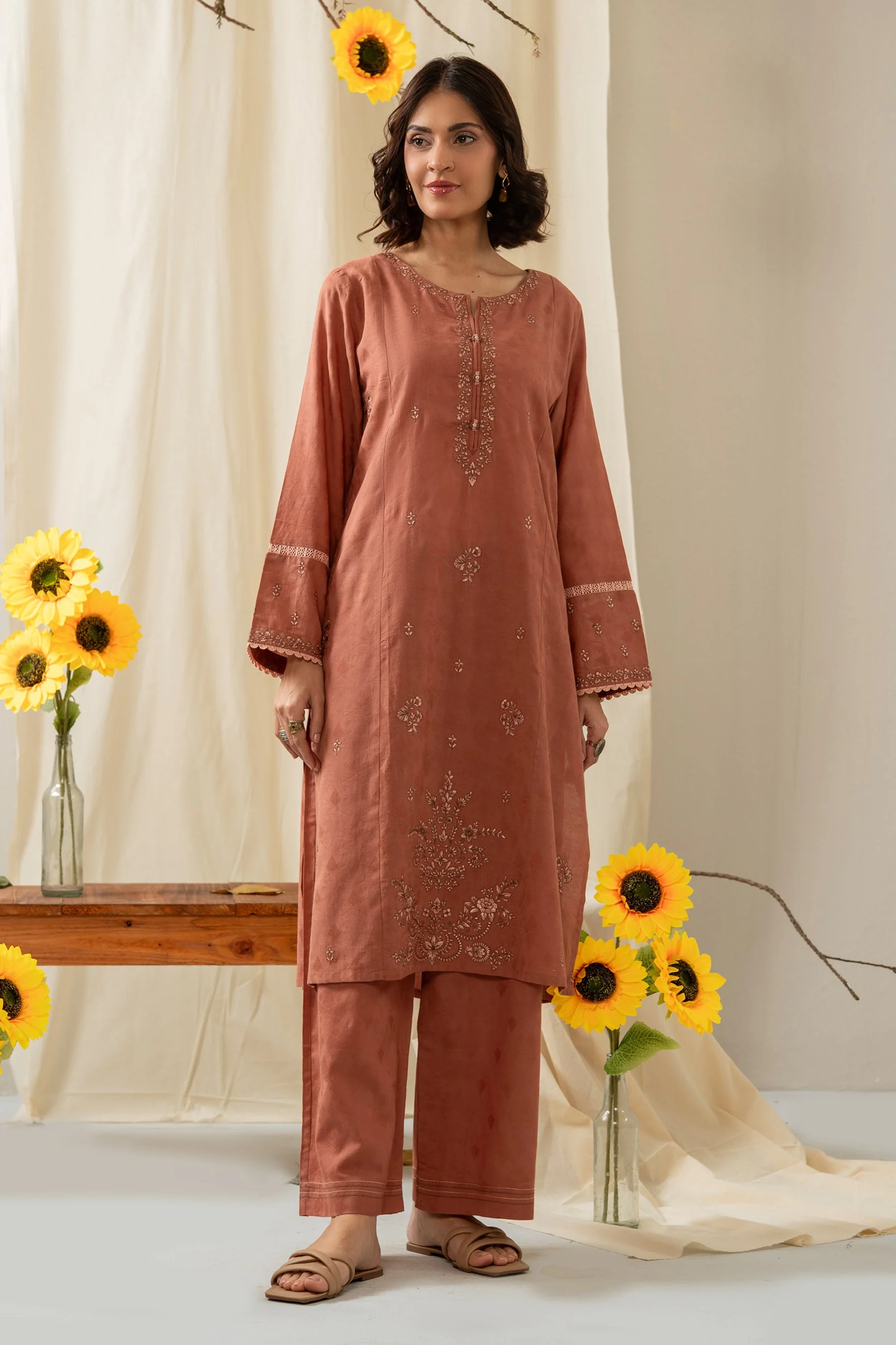 STITCHED EMBROIDERED SELF JACQUARD 2 PIECE SUIT (FACTORY E-OUTLET) - Image 4