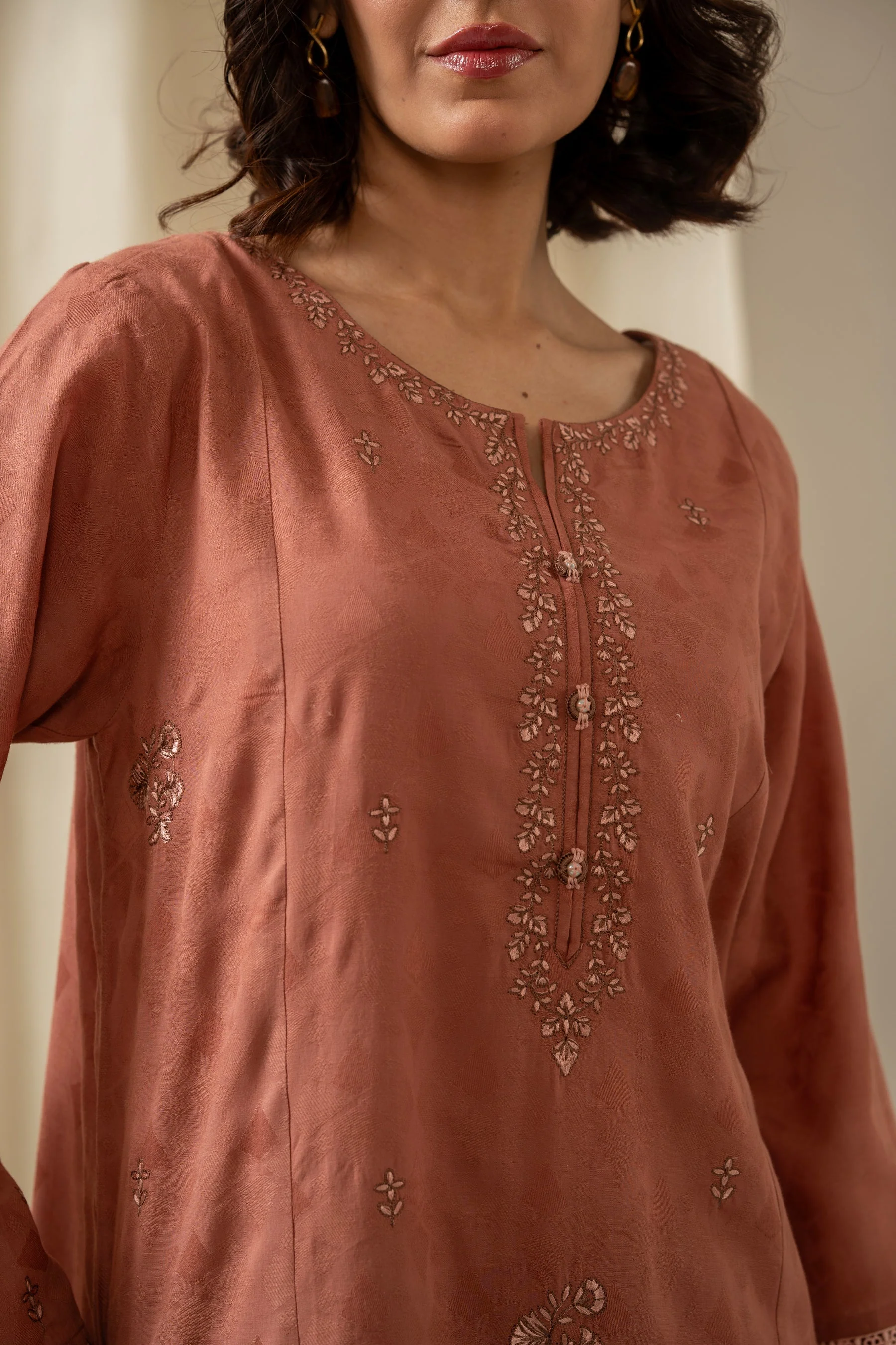 STITCHED EMBROIDERED SELF JACQUARD 2 PIECE SUIT (FACTORY E-OUTLET) - Image 8