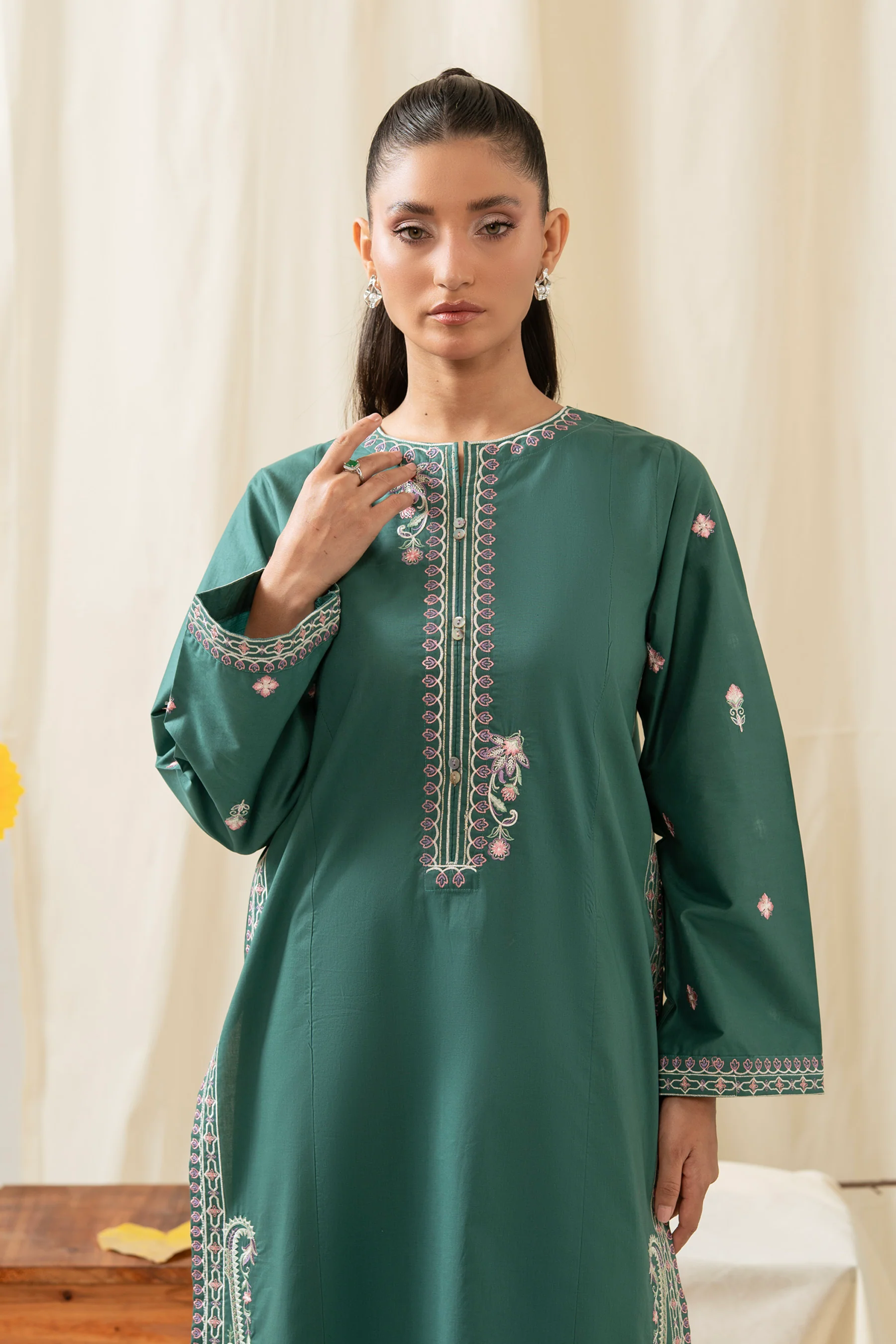 EMBROIDERED TENCEL STITCHED 2 PIECE SUIT - Image 3